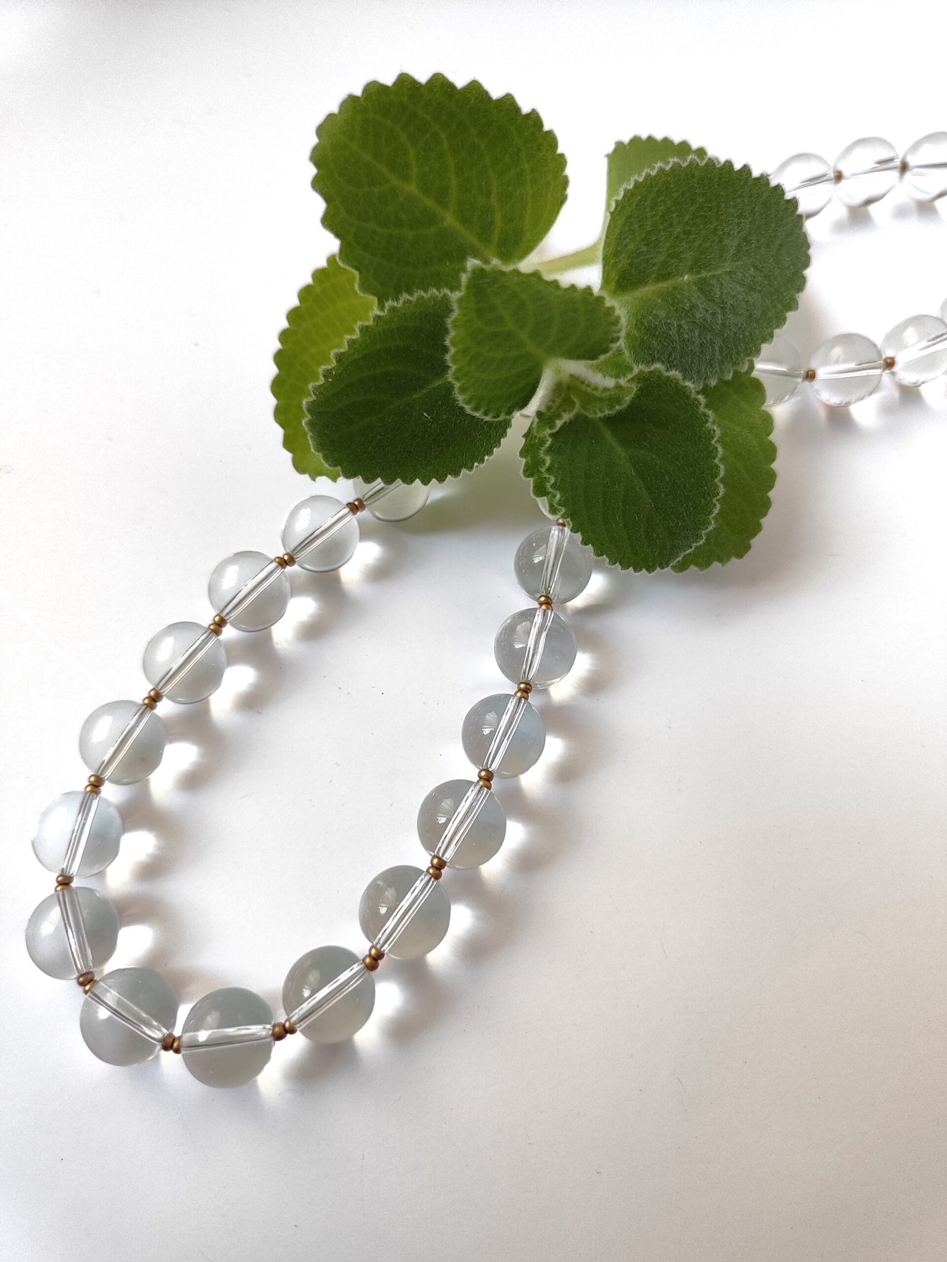 Kalnų krištolo vėrinys