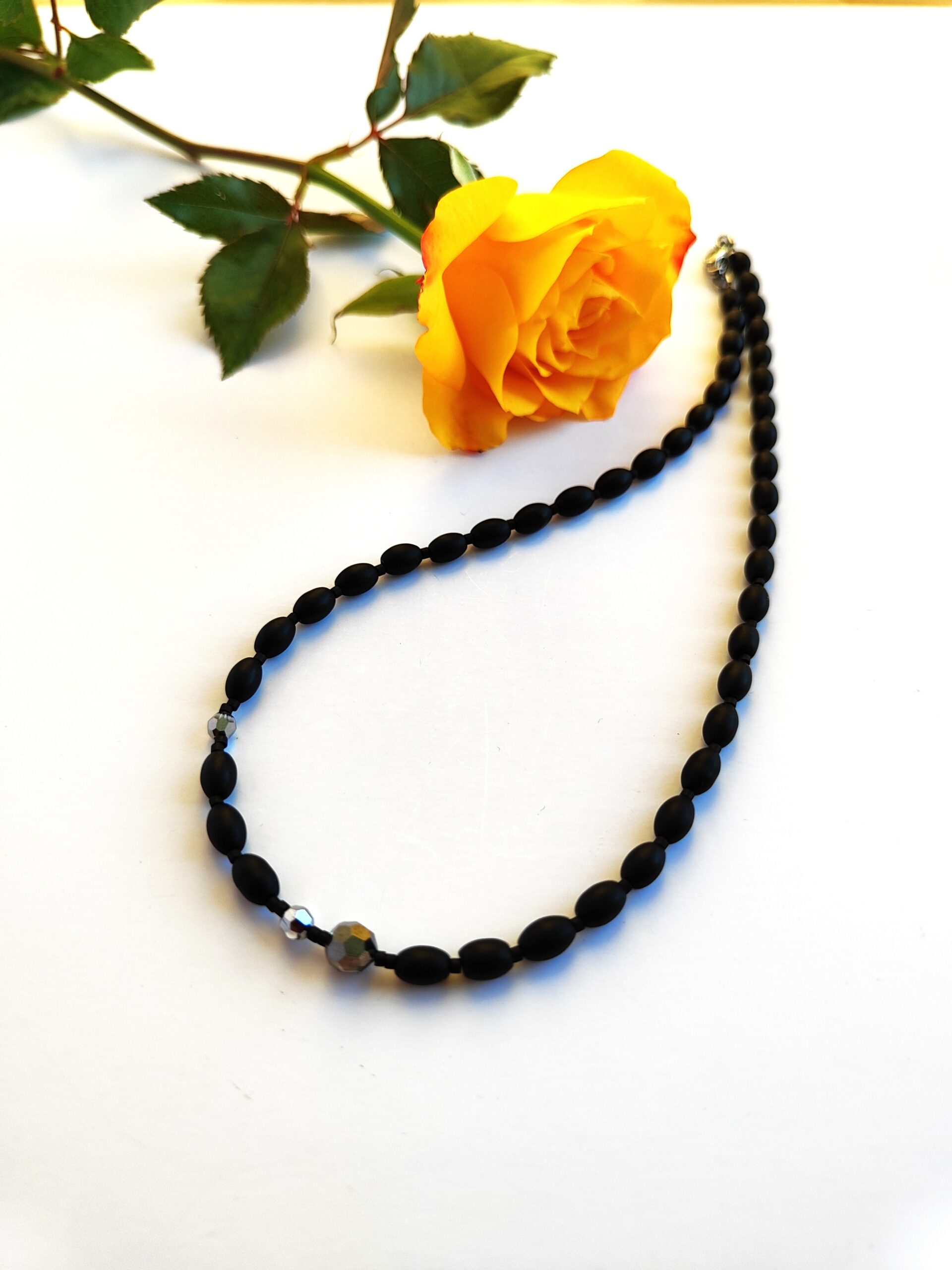 Matinio onikso vėrinys