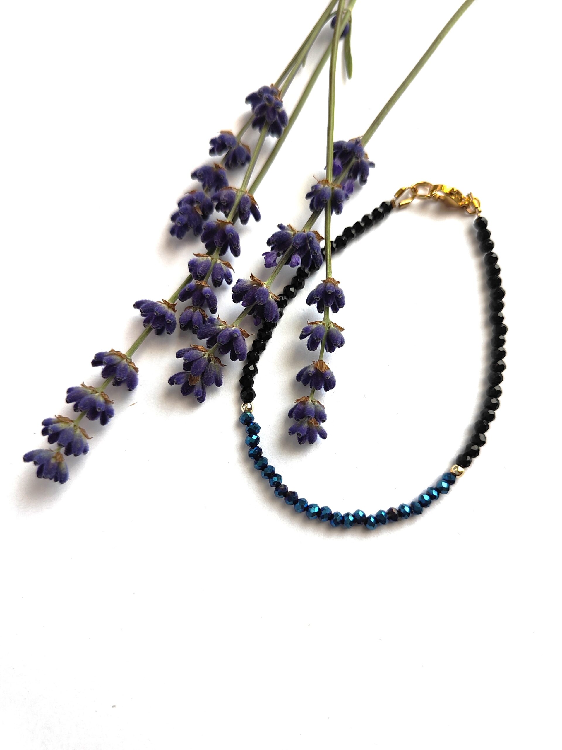 Kristalų ir onikso apyrankė