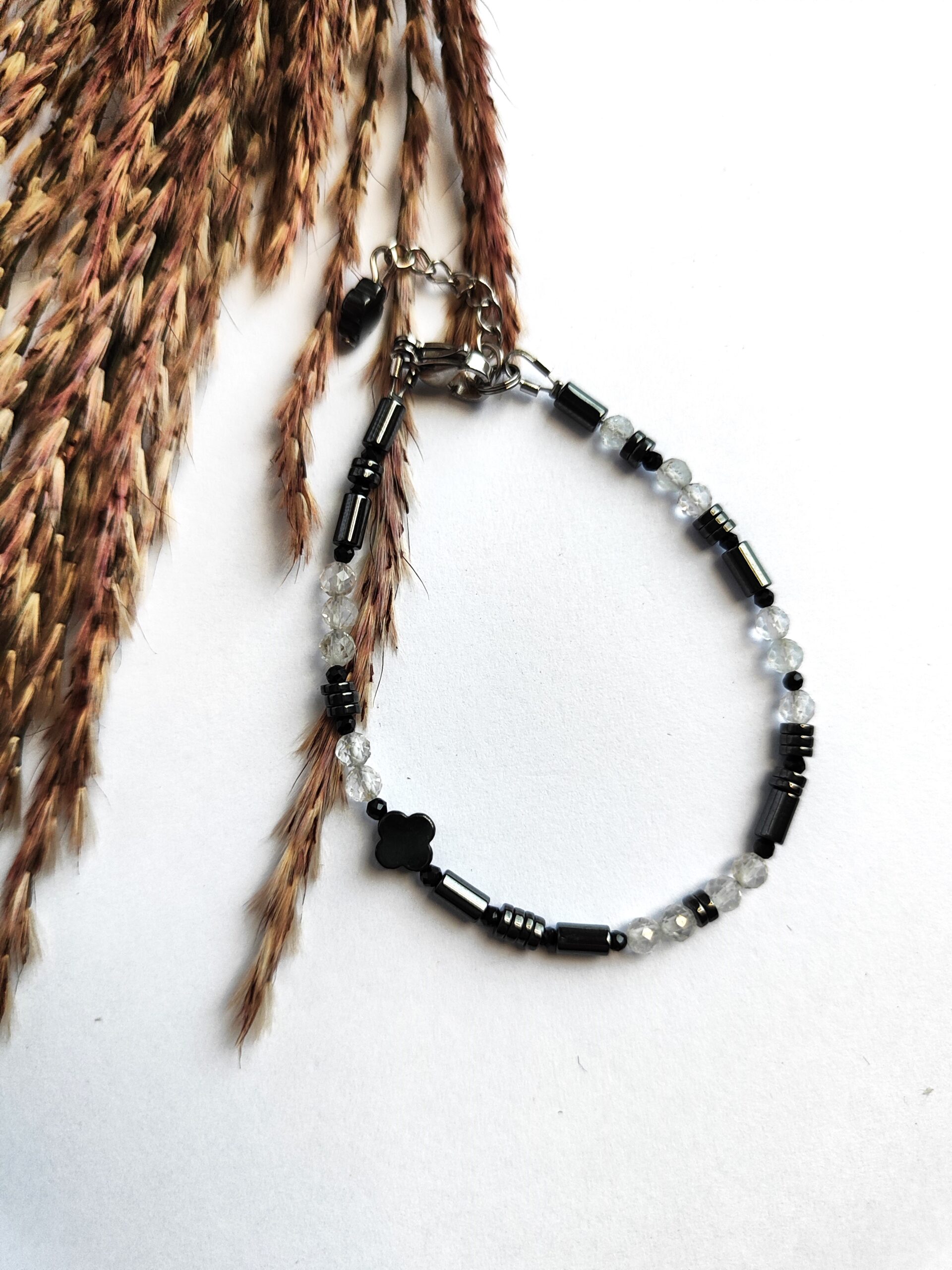 Topazo ir hematito apyrankė