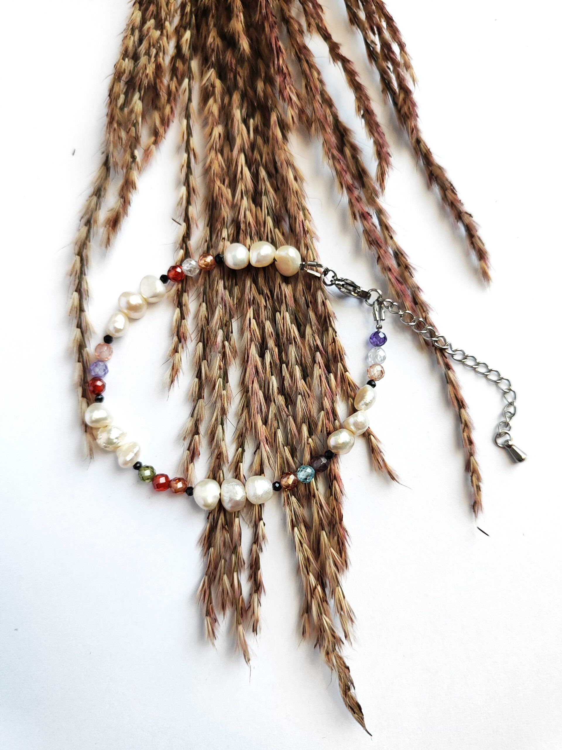 Upinių perlų ir cirkonio apyrankė