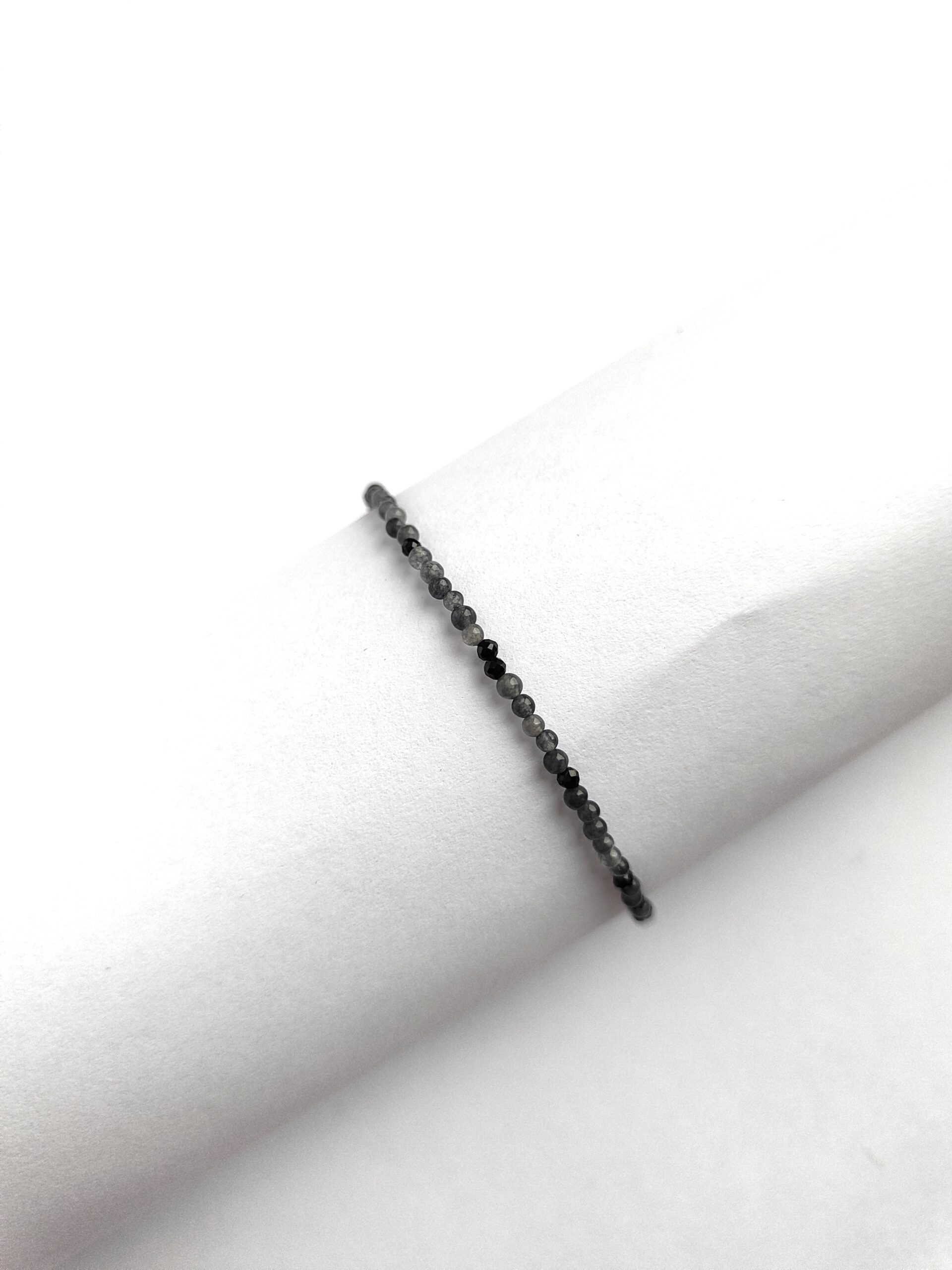 Smulki žadeito apyrankė