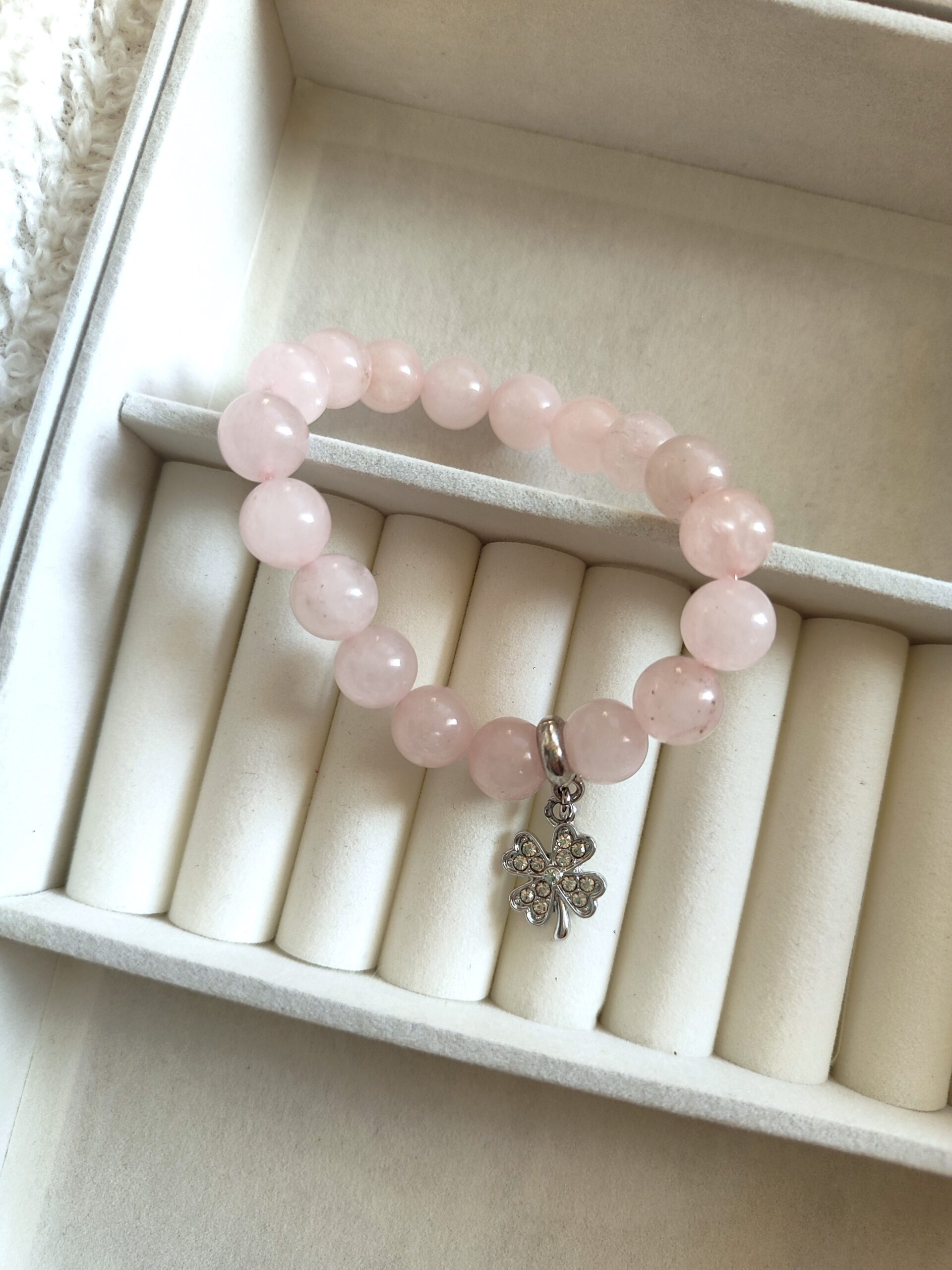 Rožinio kvarco apyrankė