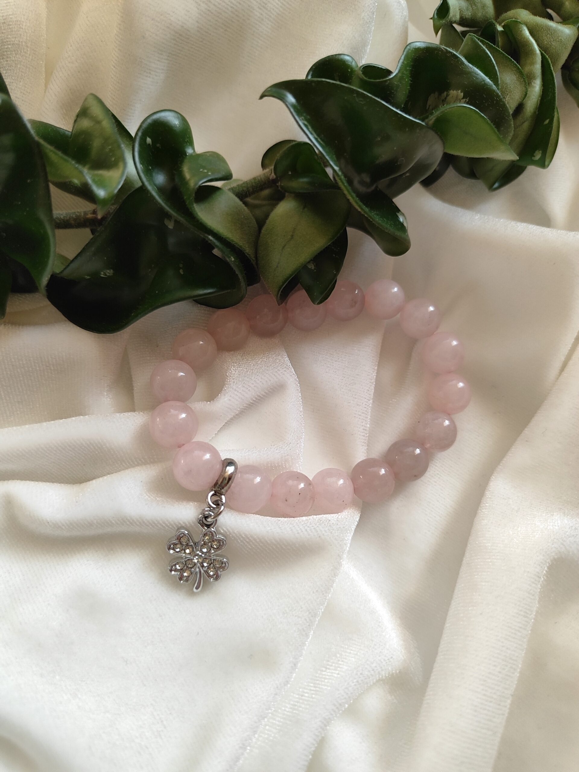 Rožinio kvarco apyrankė