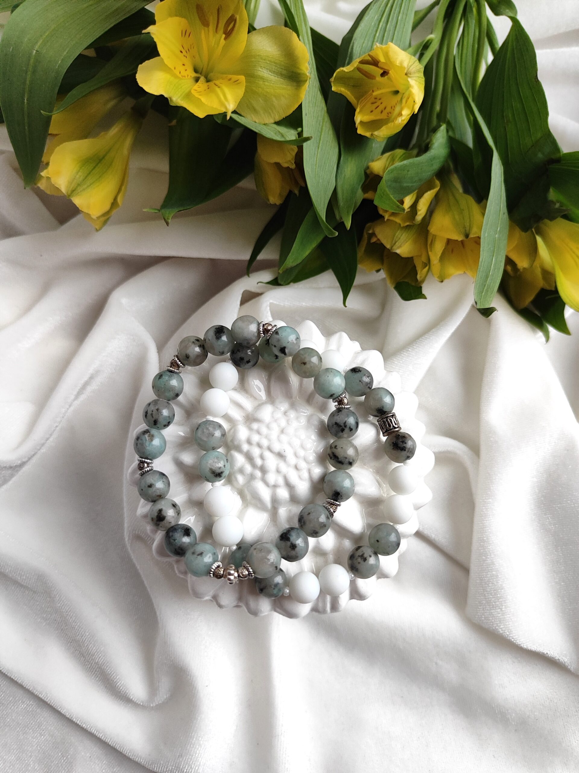 Žadeito ir onikso apyrankių komplektas