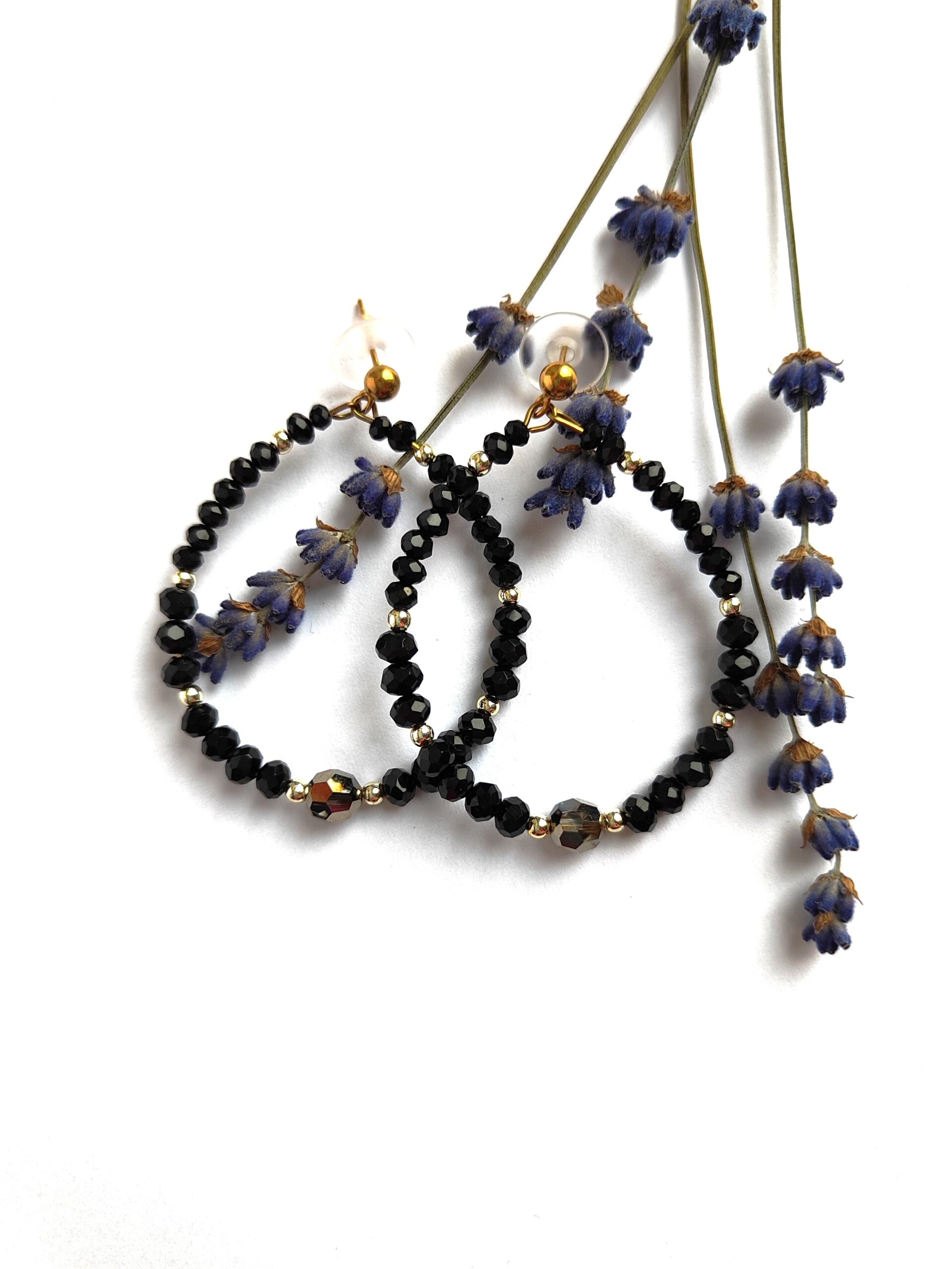 Lengvi, stilingi auskarai