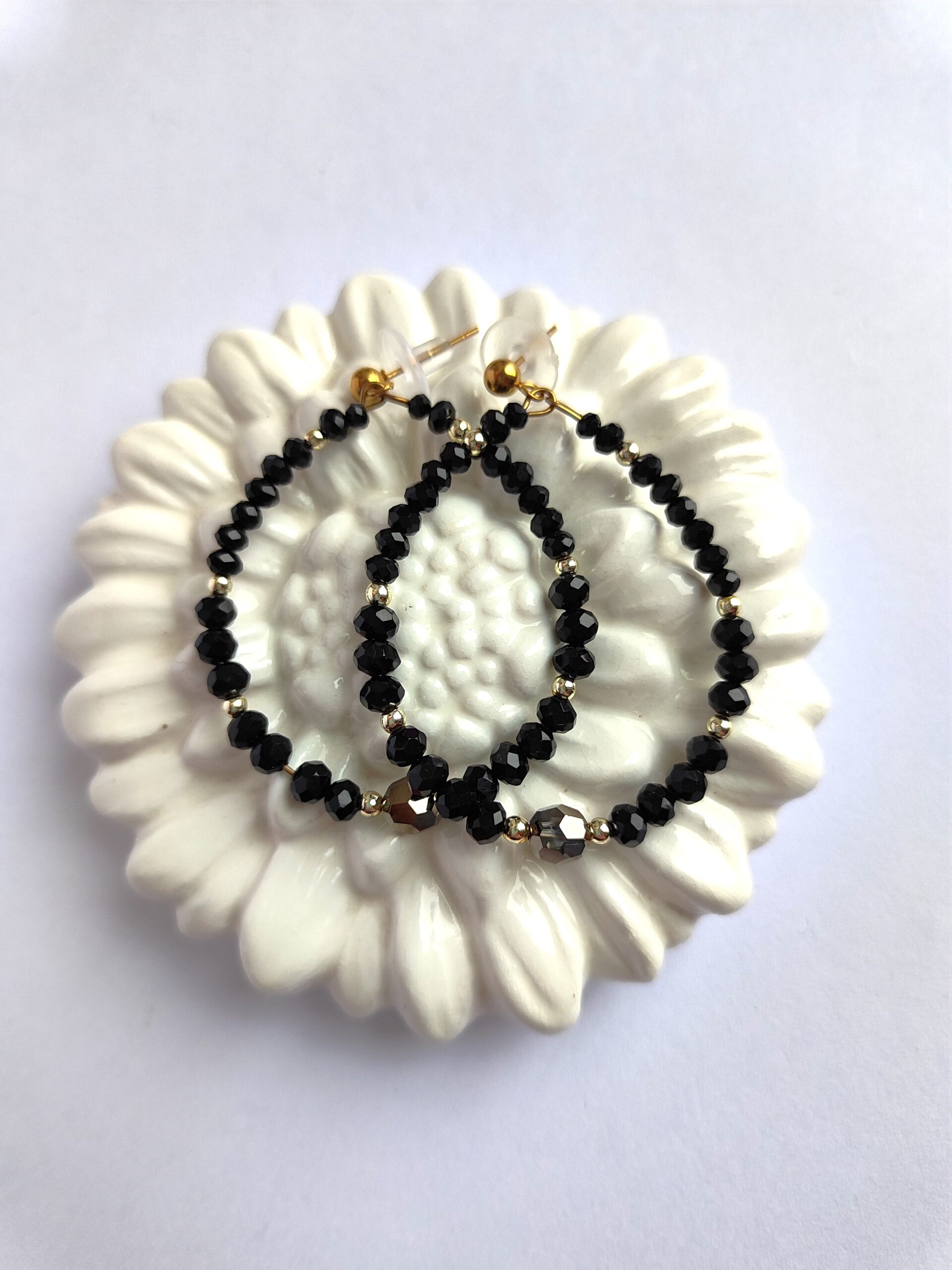 Lengvi, stilingi auskarai