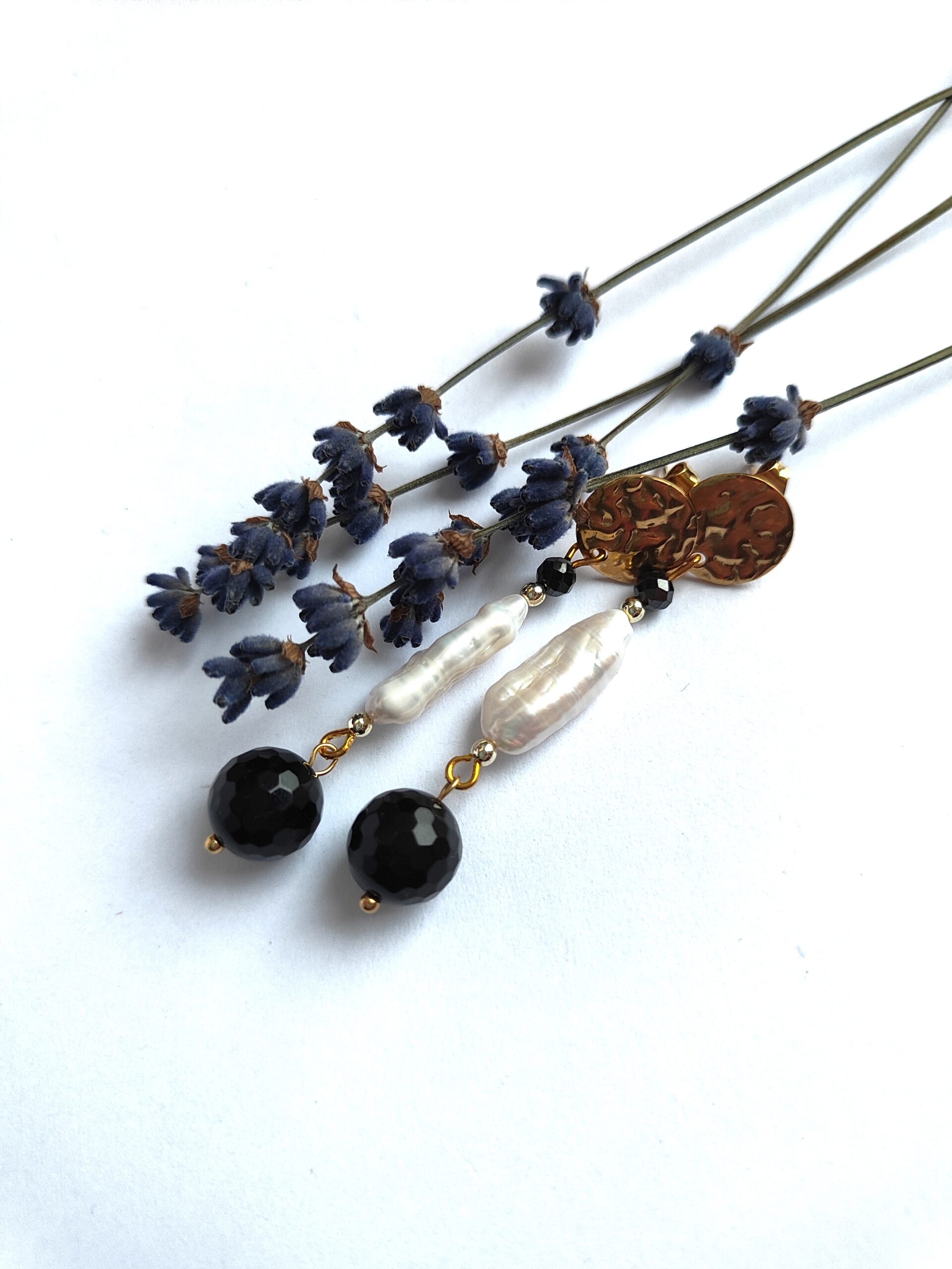 Prabangūs baroko stiliaus perlų auskarai