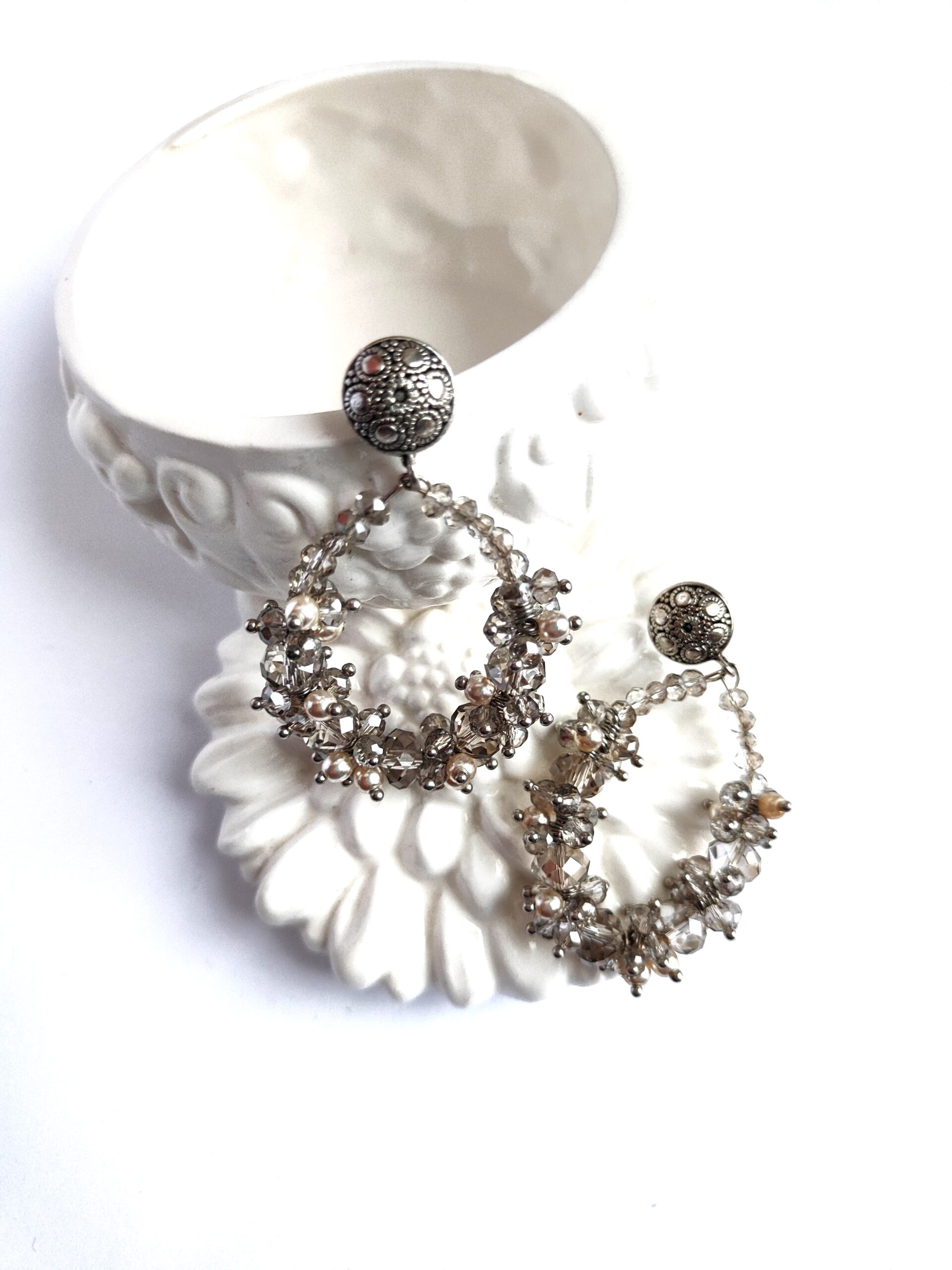 Kristalų ir perlų rinkių auskarai