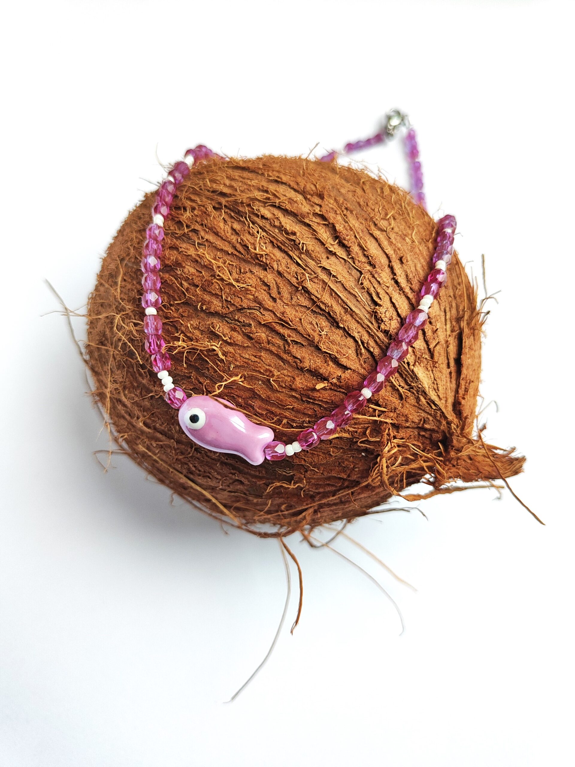 Mergaitiškas vėrinys