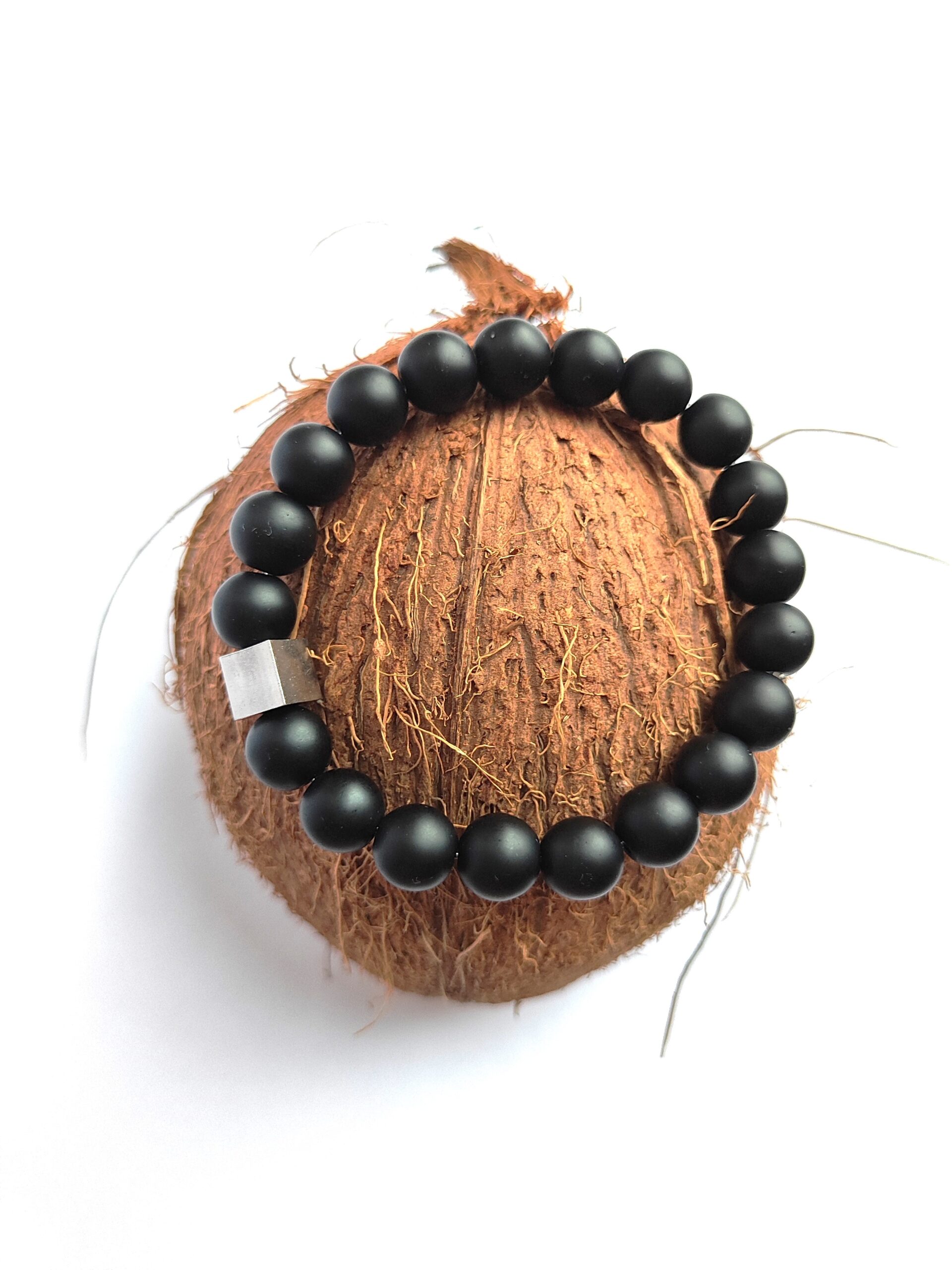 Vyriška rankų darbo onikso apyrankė