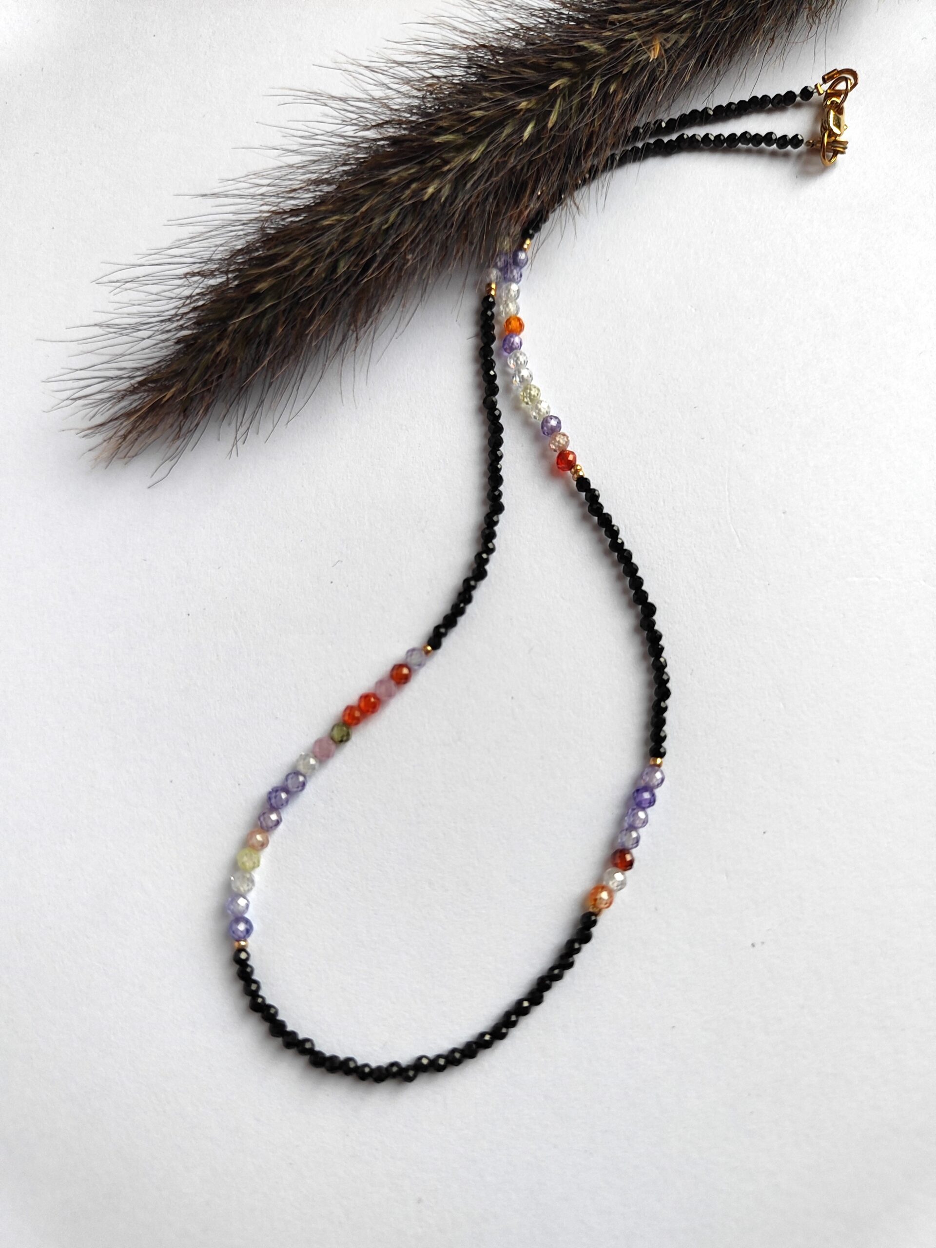 Špinelio ir cirkonio vėrinukas