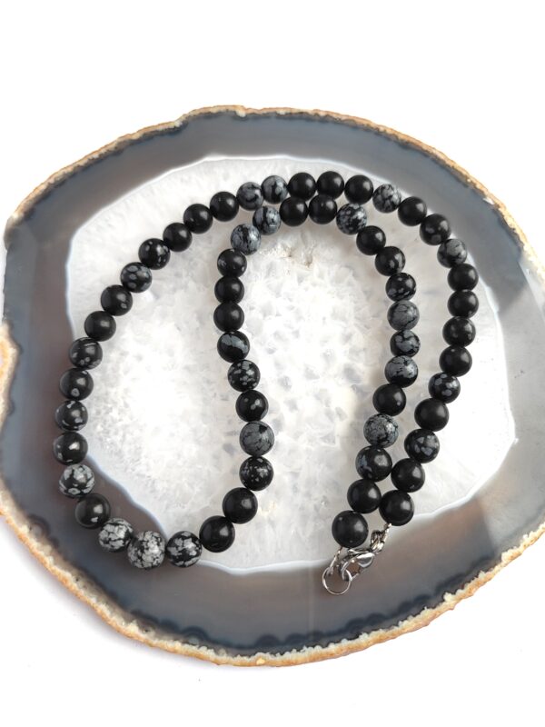 Snaiginio obsidiano vėrinys