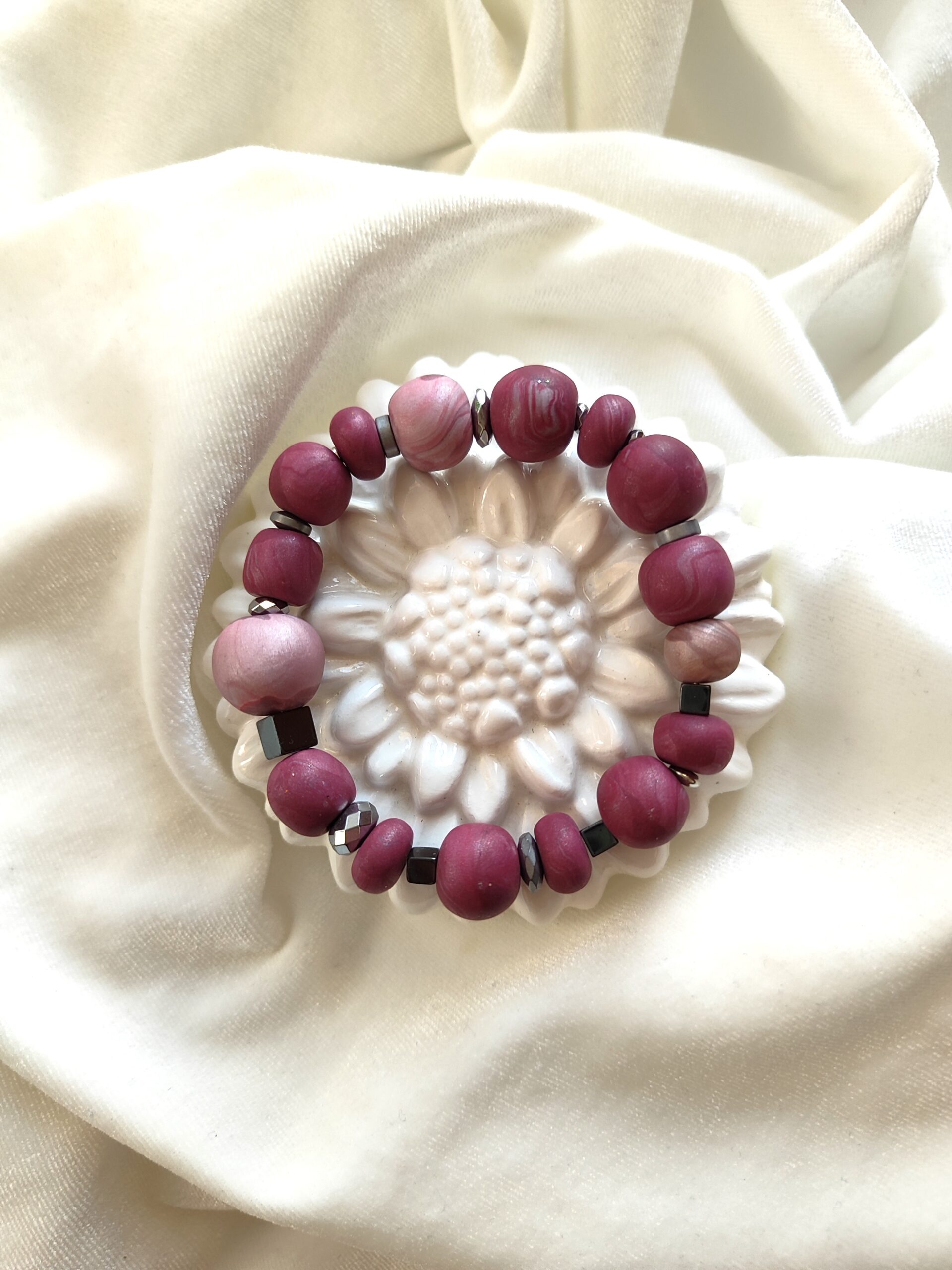 Rankų darbo polimerinio molio apyrankė