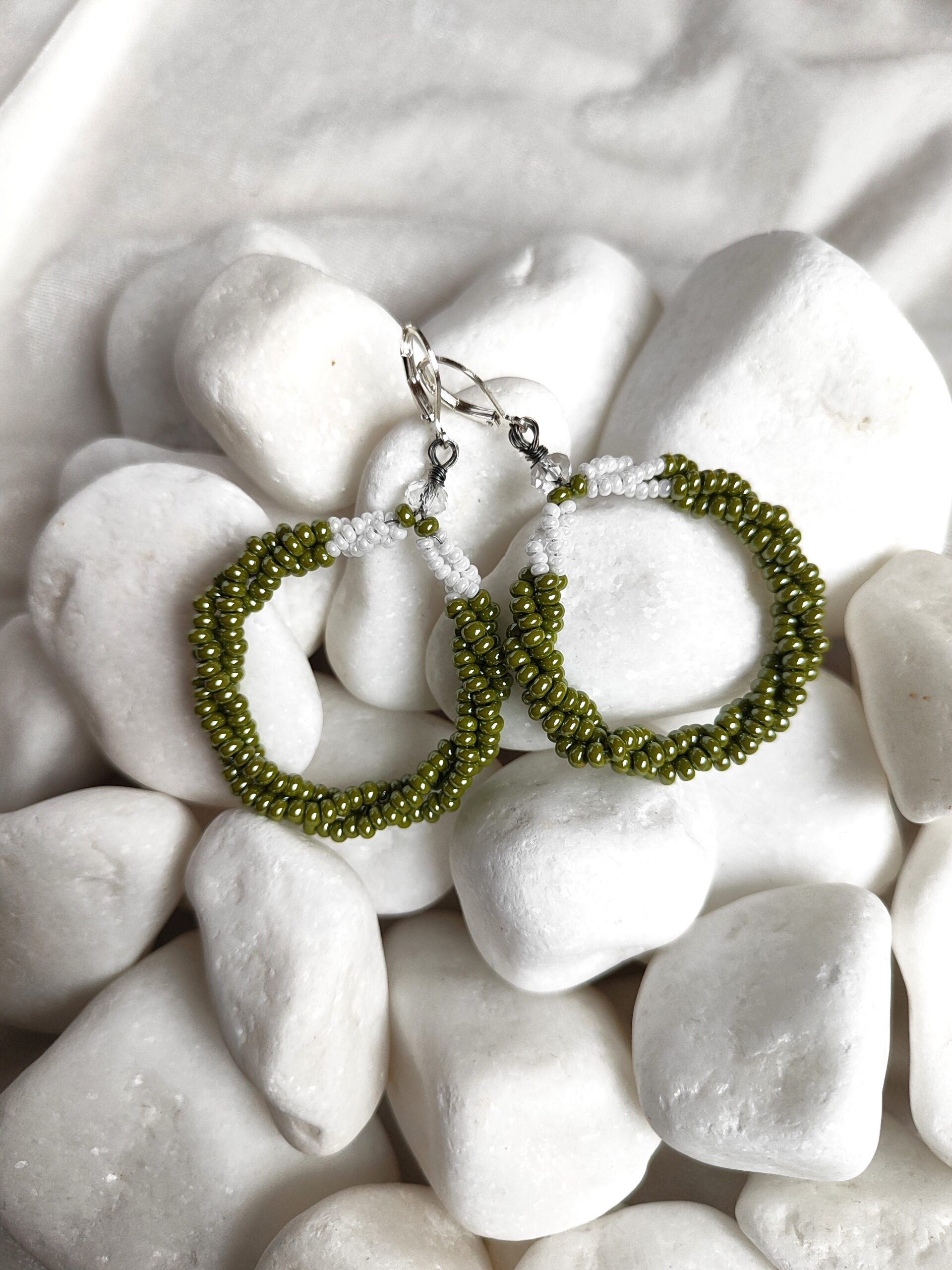 Samaninės spalvos auskarai