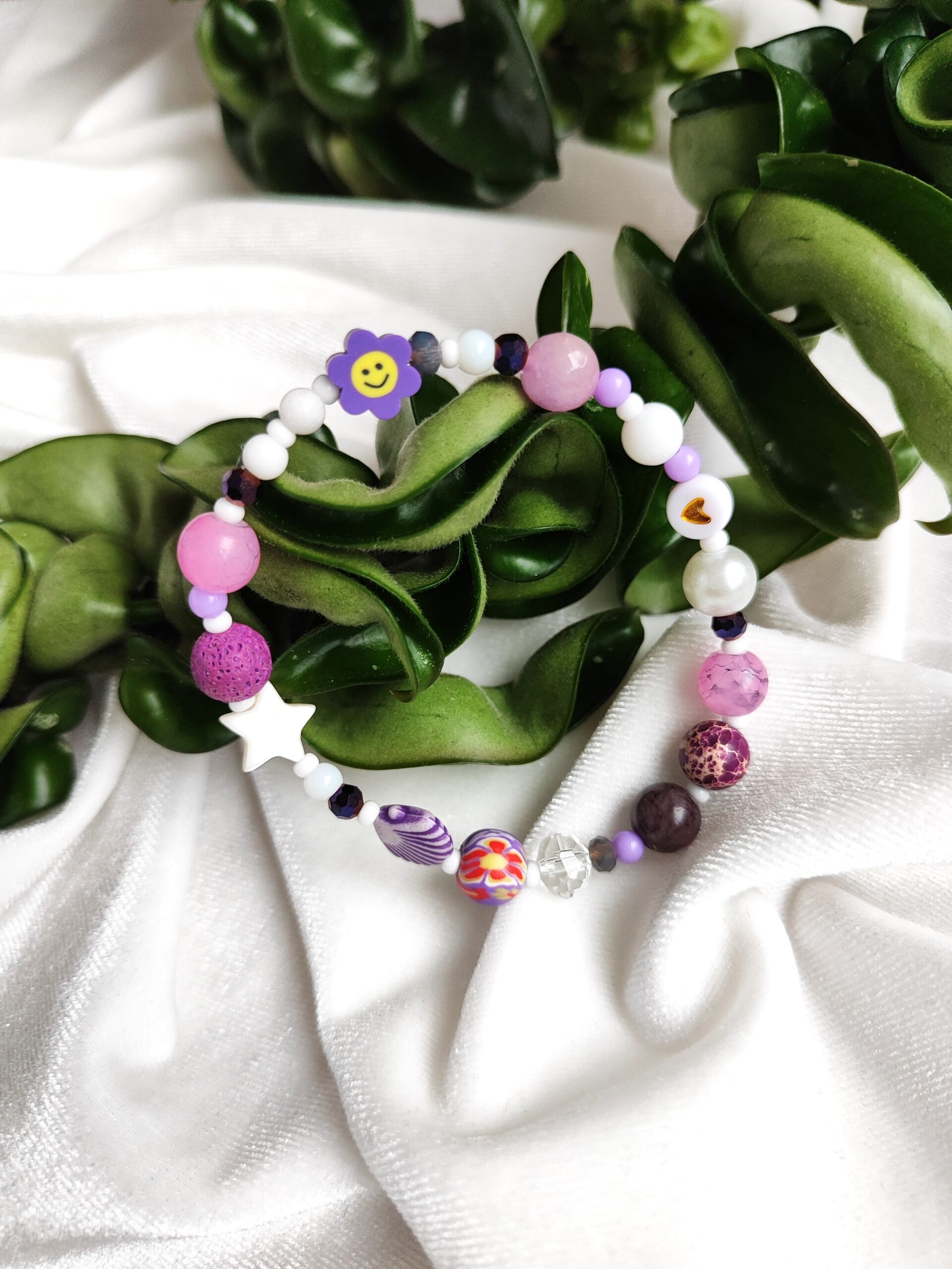 Rankų darbo apyrankė mergaitėms