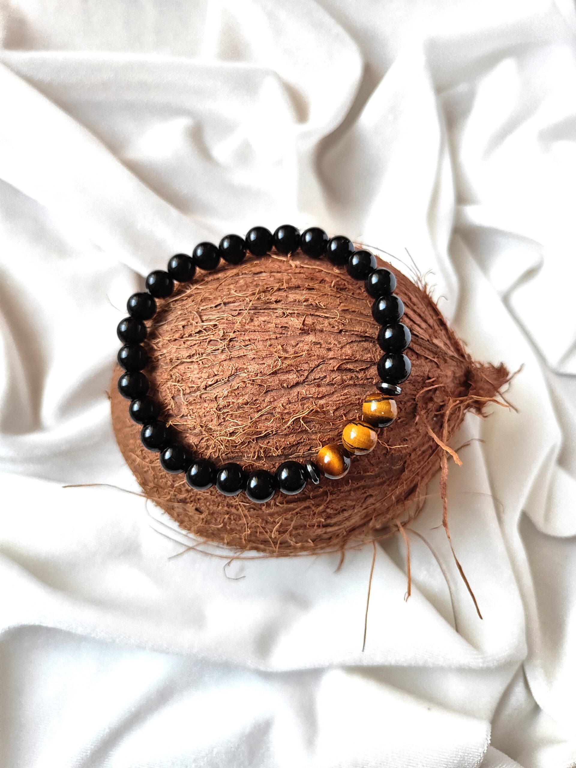 Vyriška apyrankė su tigro akies akcentu