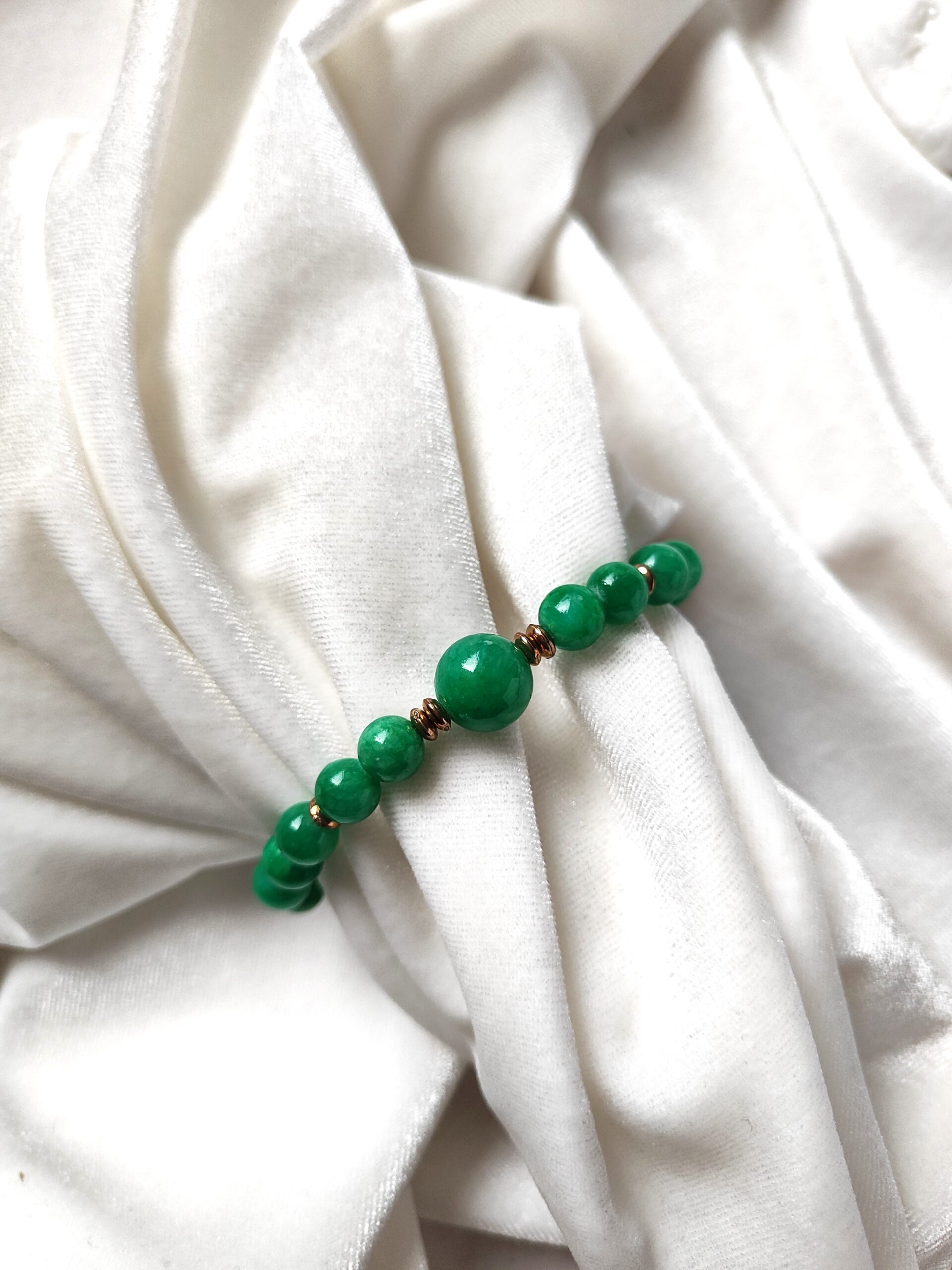 Žalio žadeito apyrankė