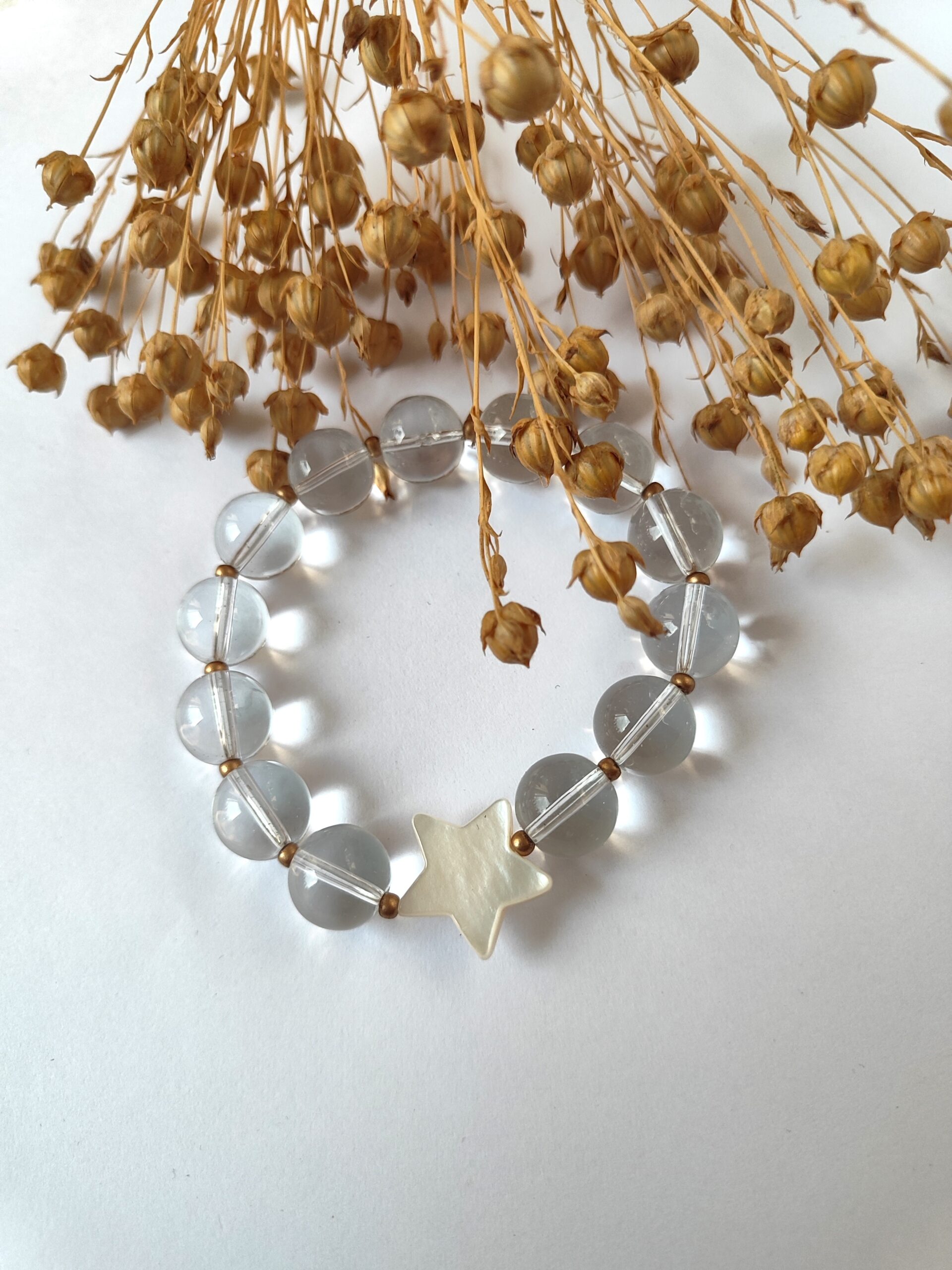 Stambi, kalnų krištolo apyrankė