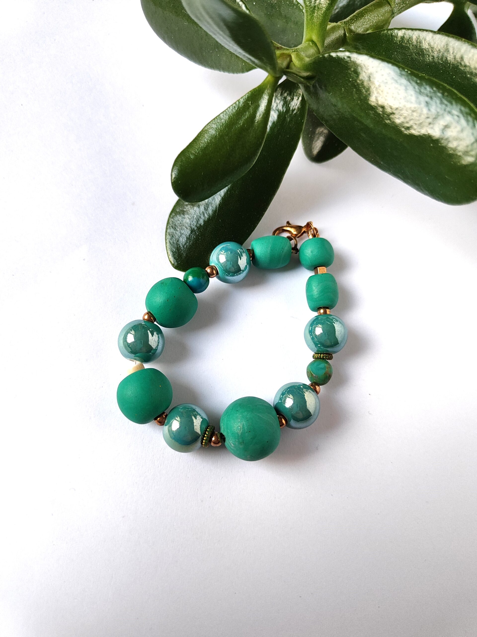 Rankų darbo polimerinio molio apyrankė