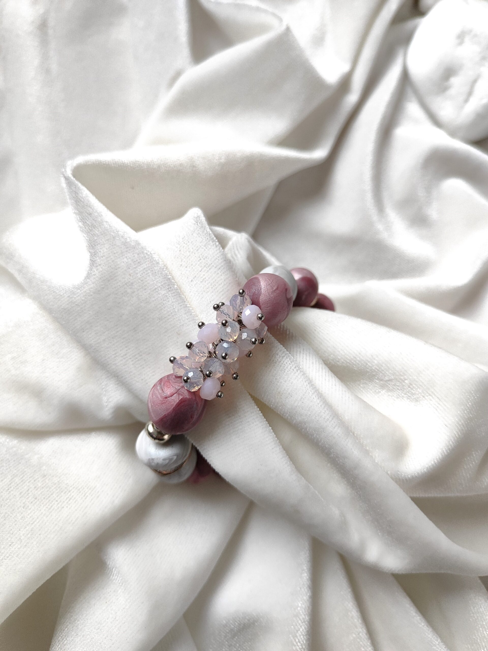 Rožinės spalvos, polimerinio molio apyrankė