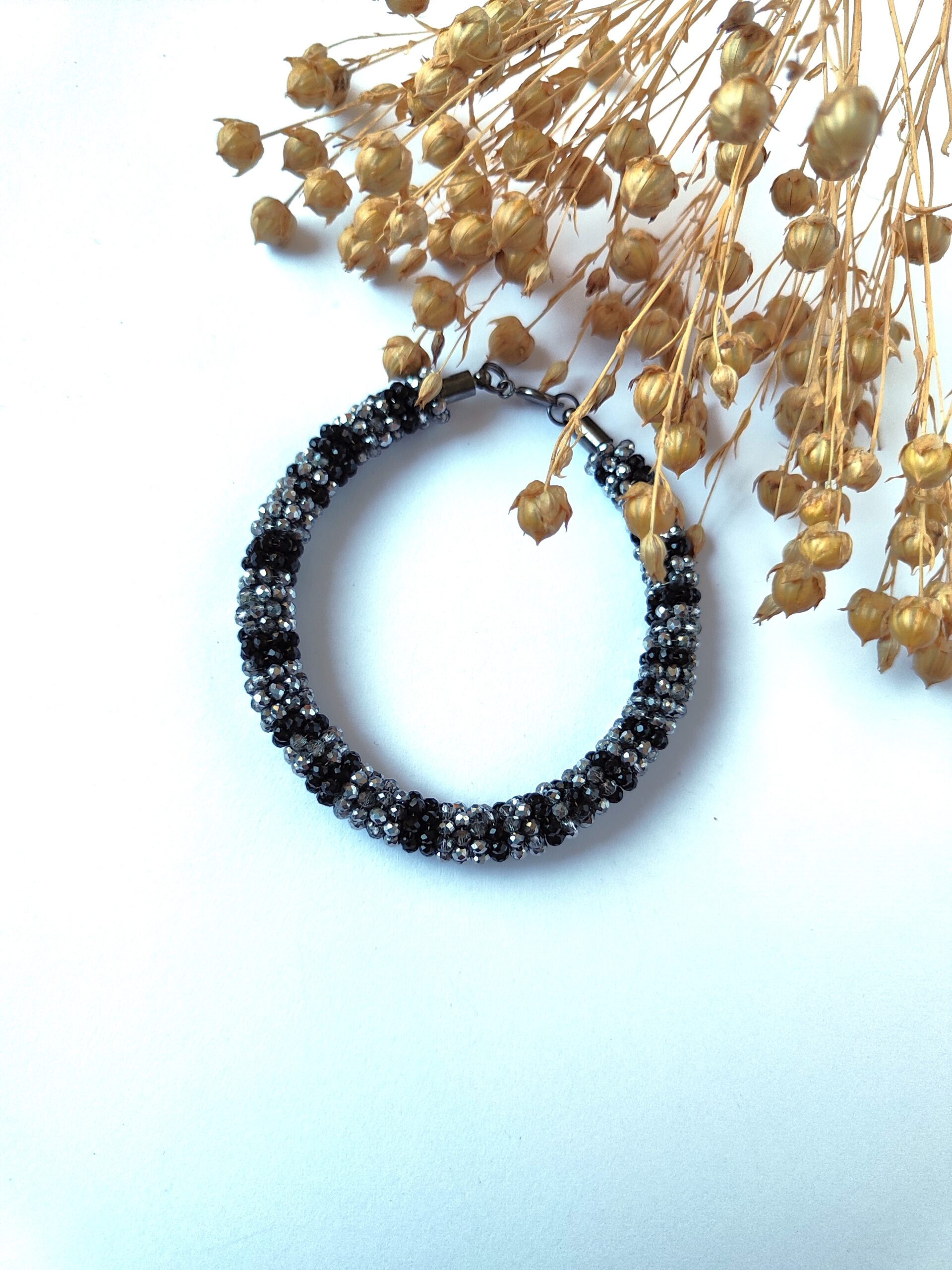 Spindinti, puošni apyrankė