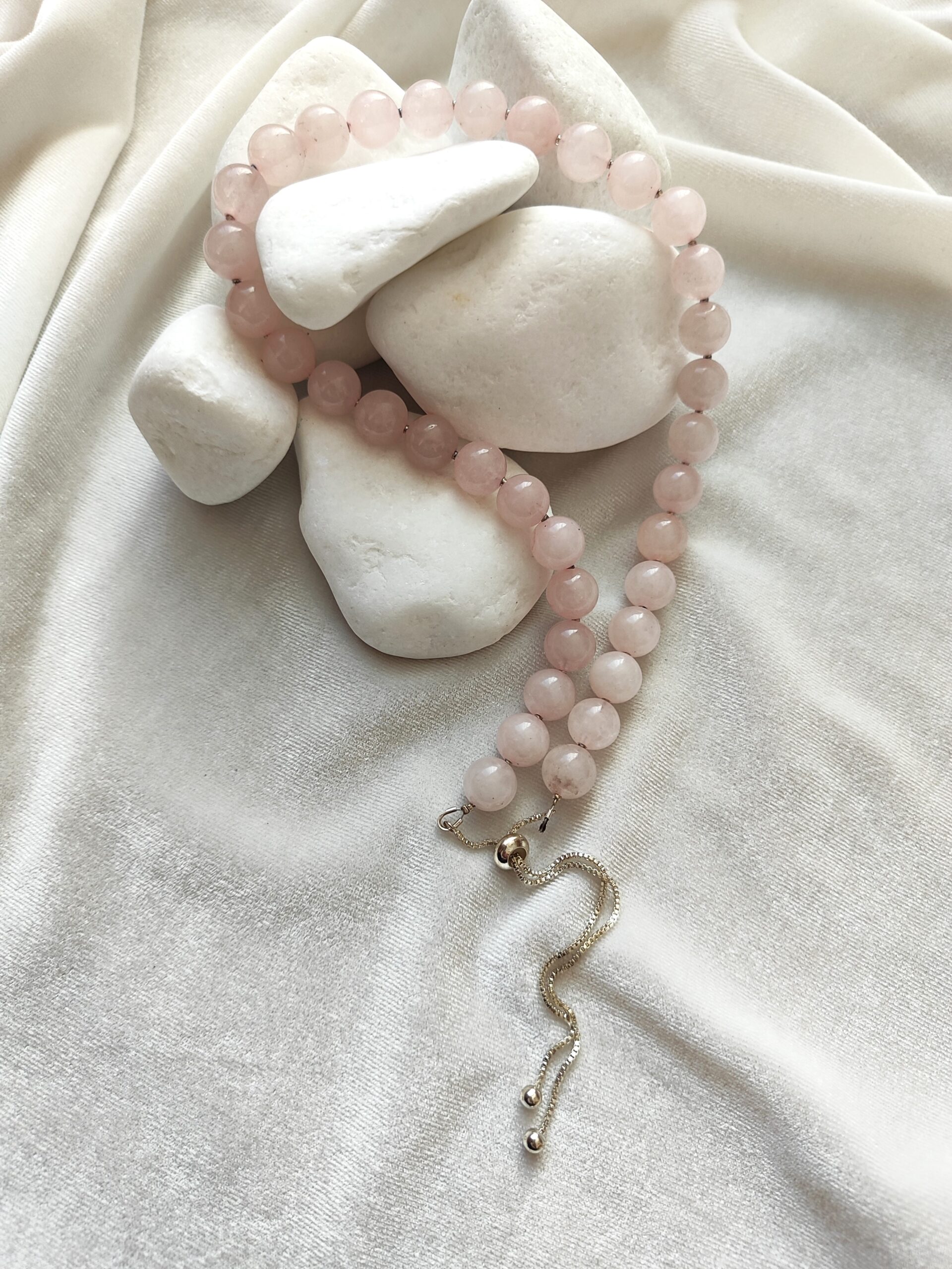 Rožinio kvarco vėrinys