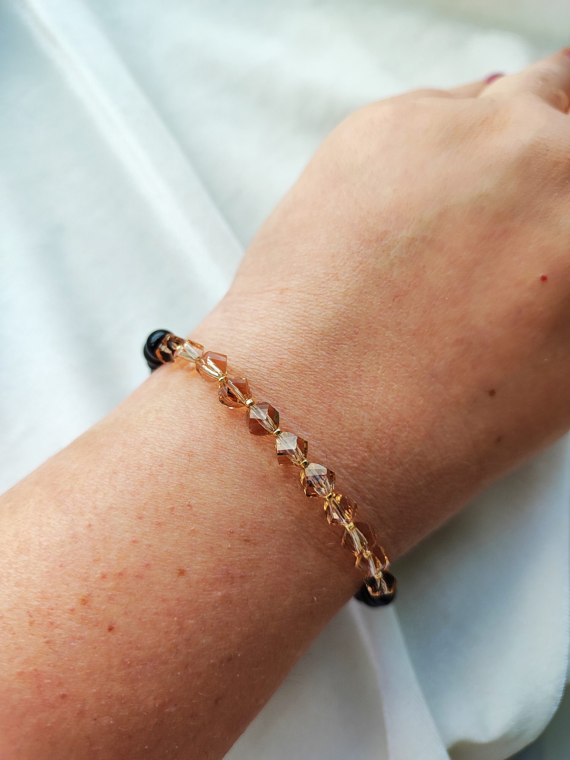 Stiklo ir onikso apyrankė