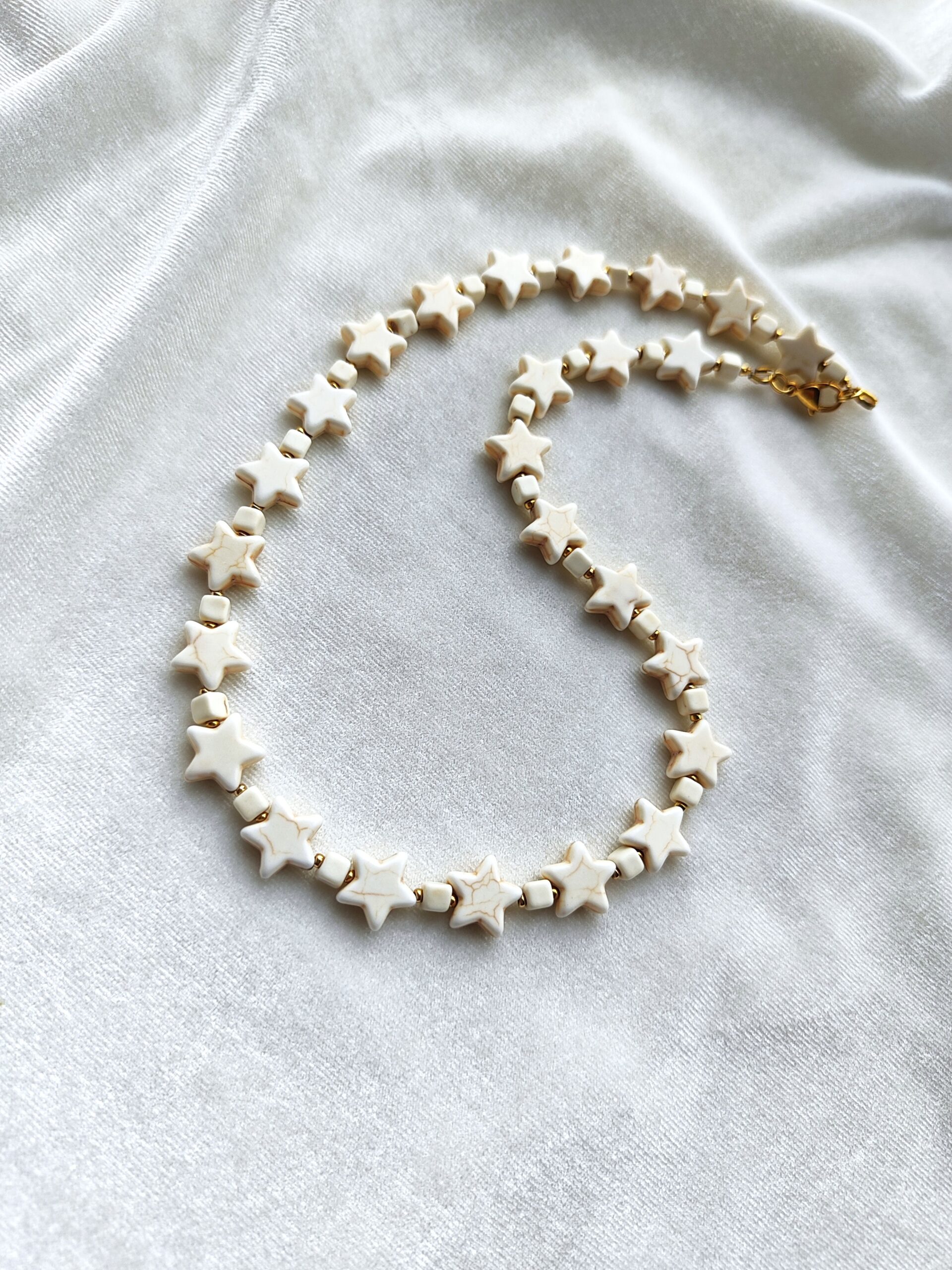 Hovlito žvaigždžių vėrinys