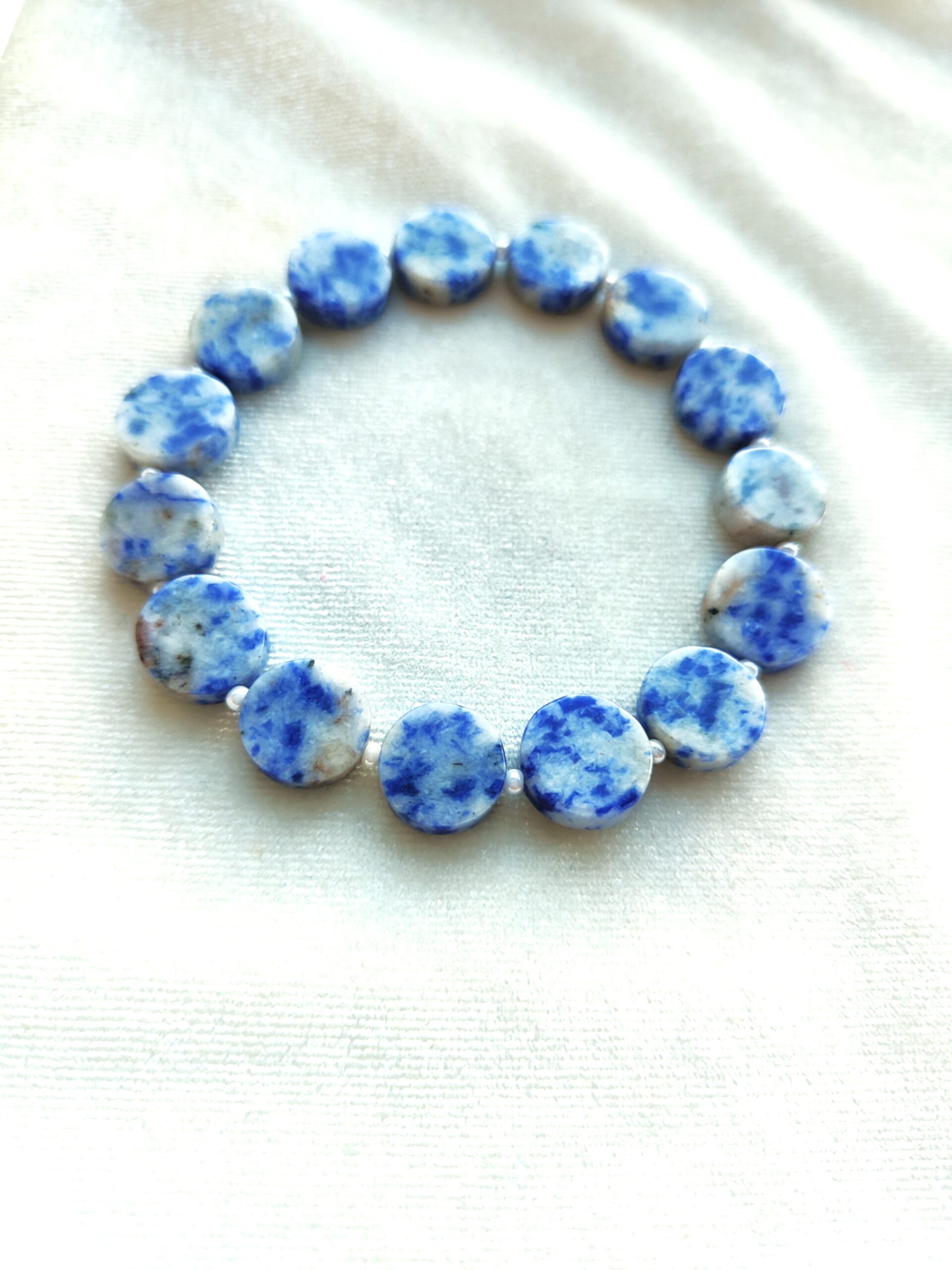 Disko formos jaspio apyrankė