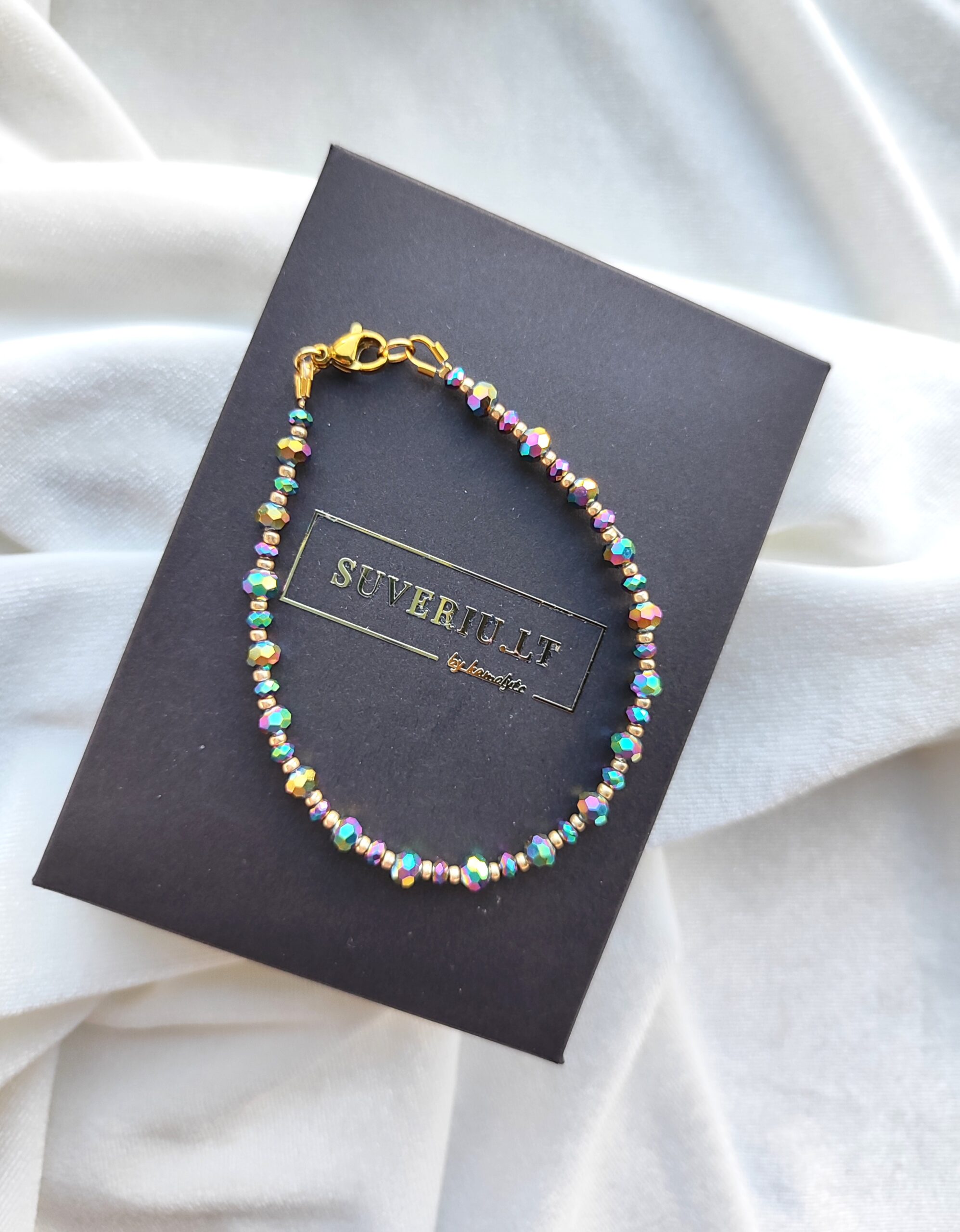 Marga kristalų apyrankė