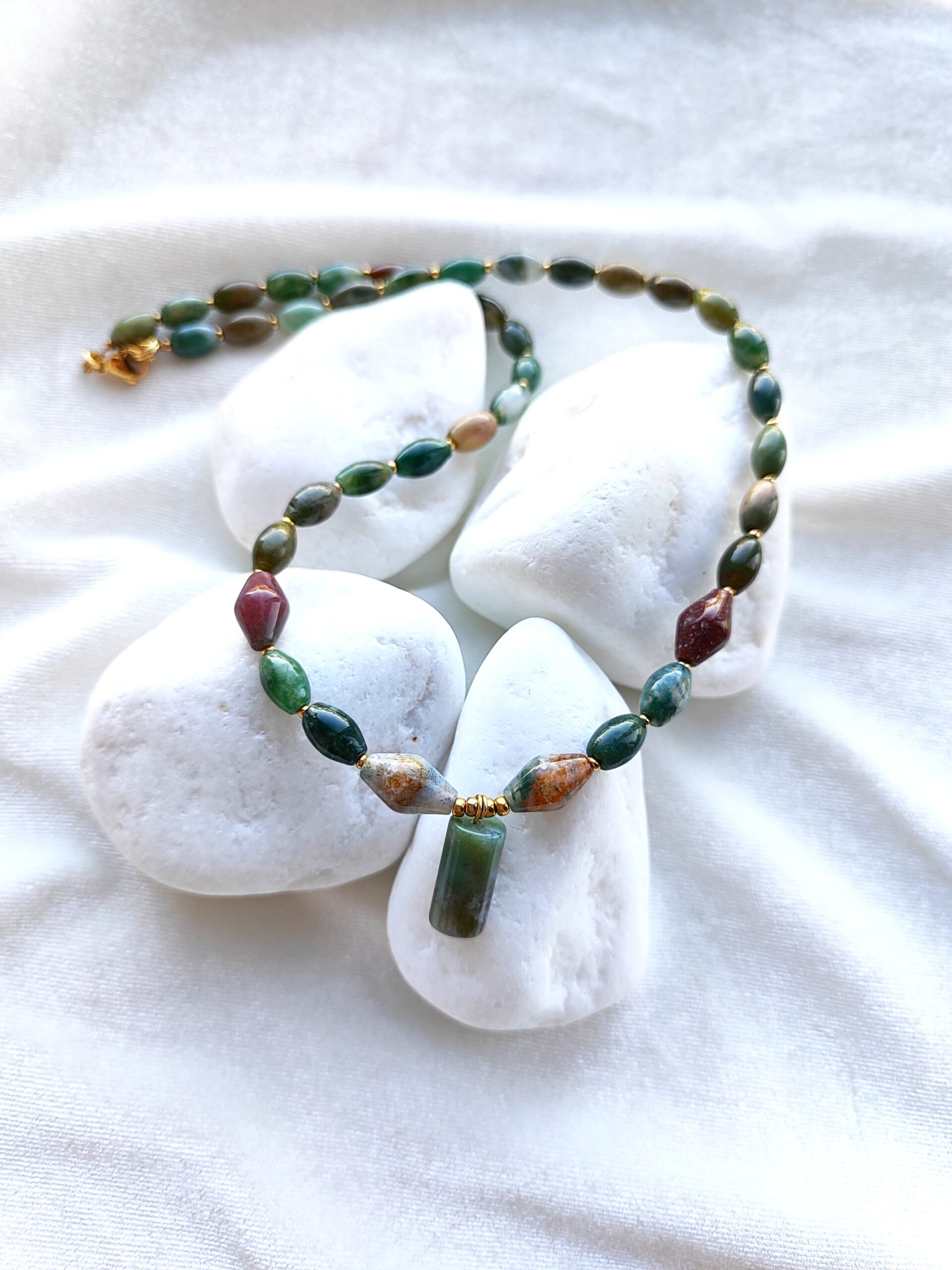 Indijos agato kaklo papuošalas