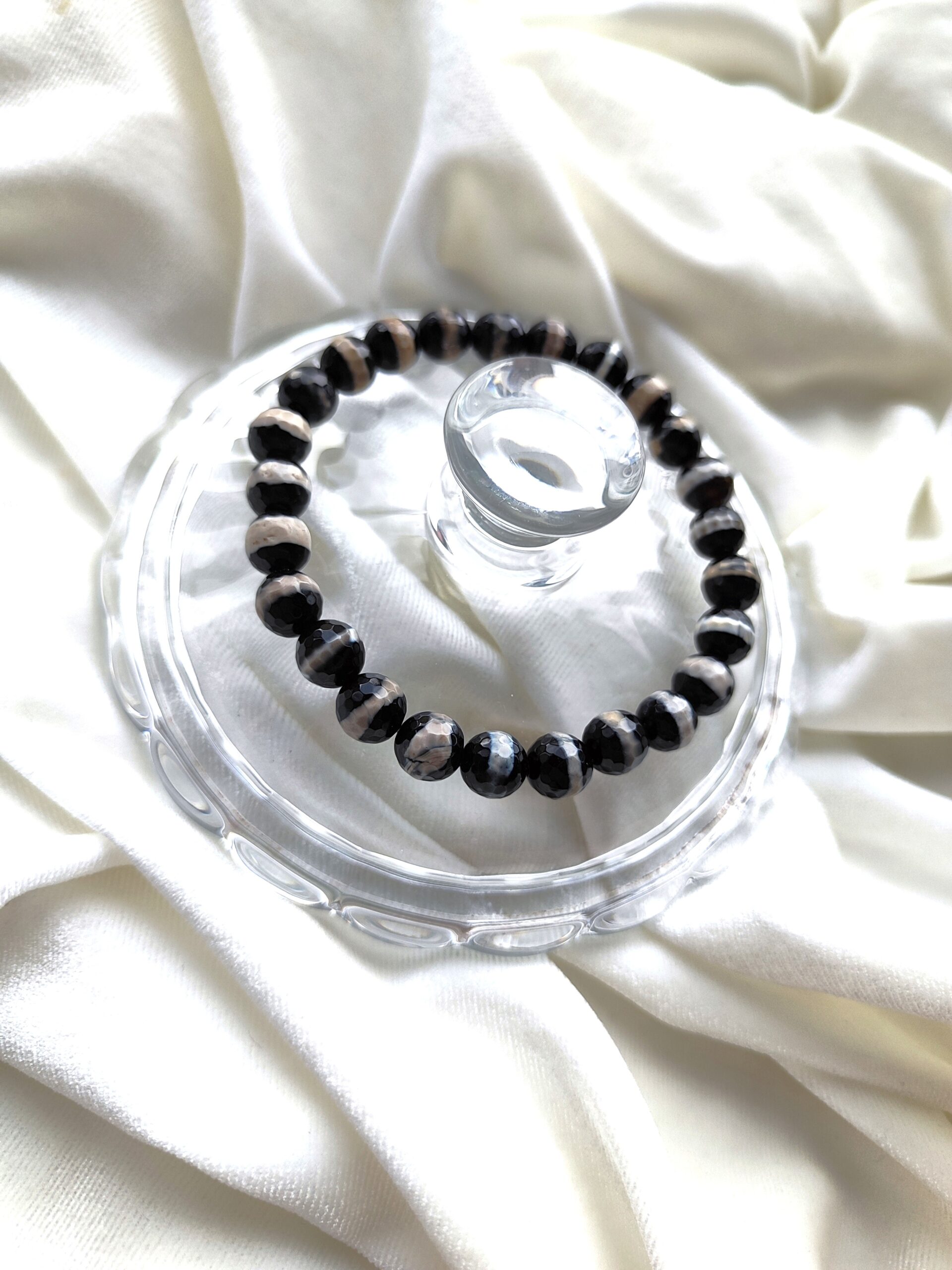 Dryžuoto agato apyrankė