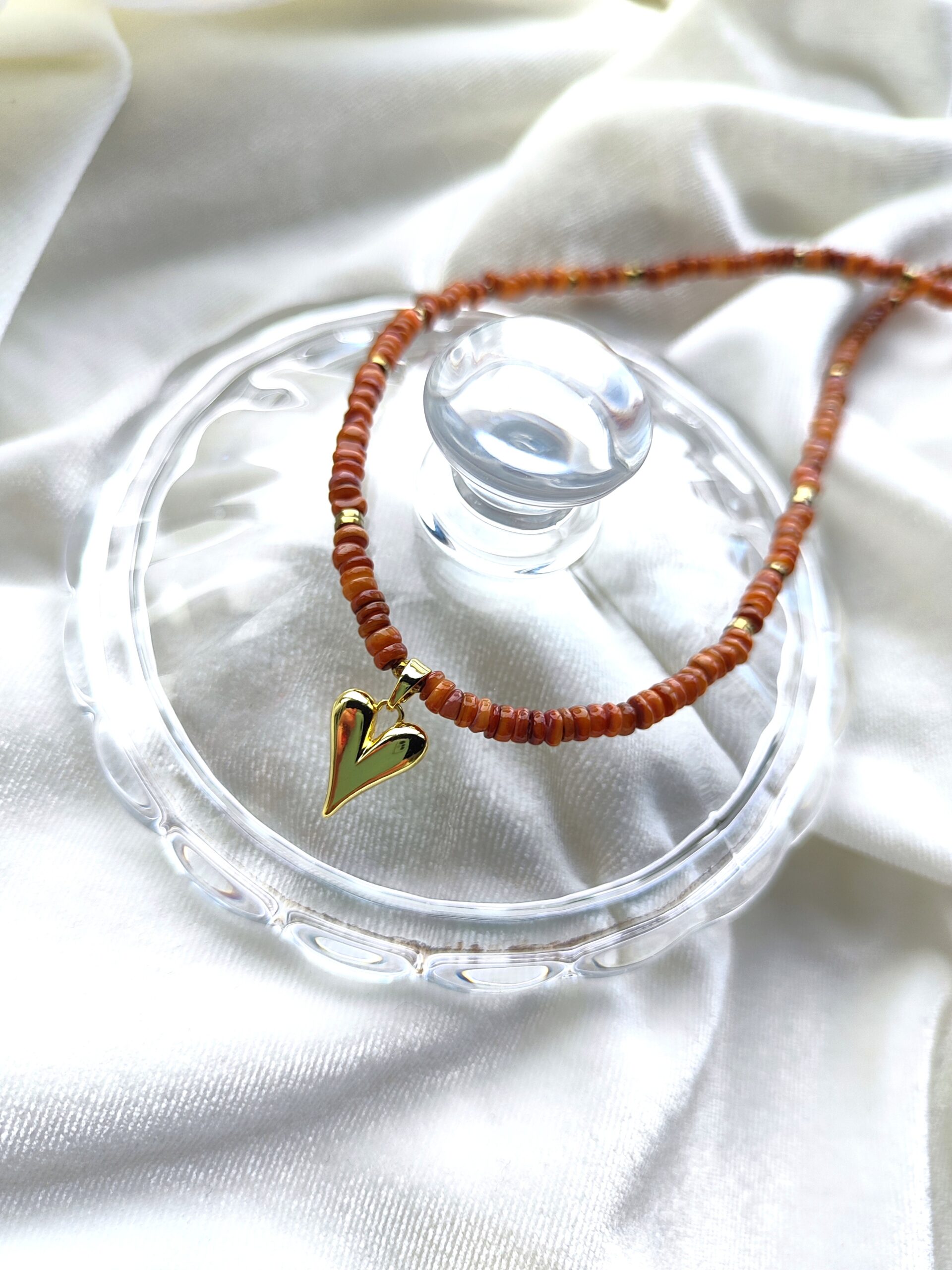 Rusvos kriauklės vėrinys