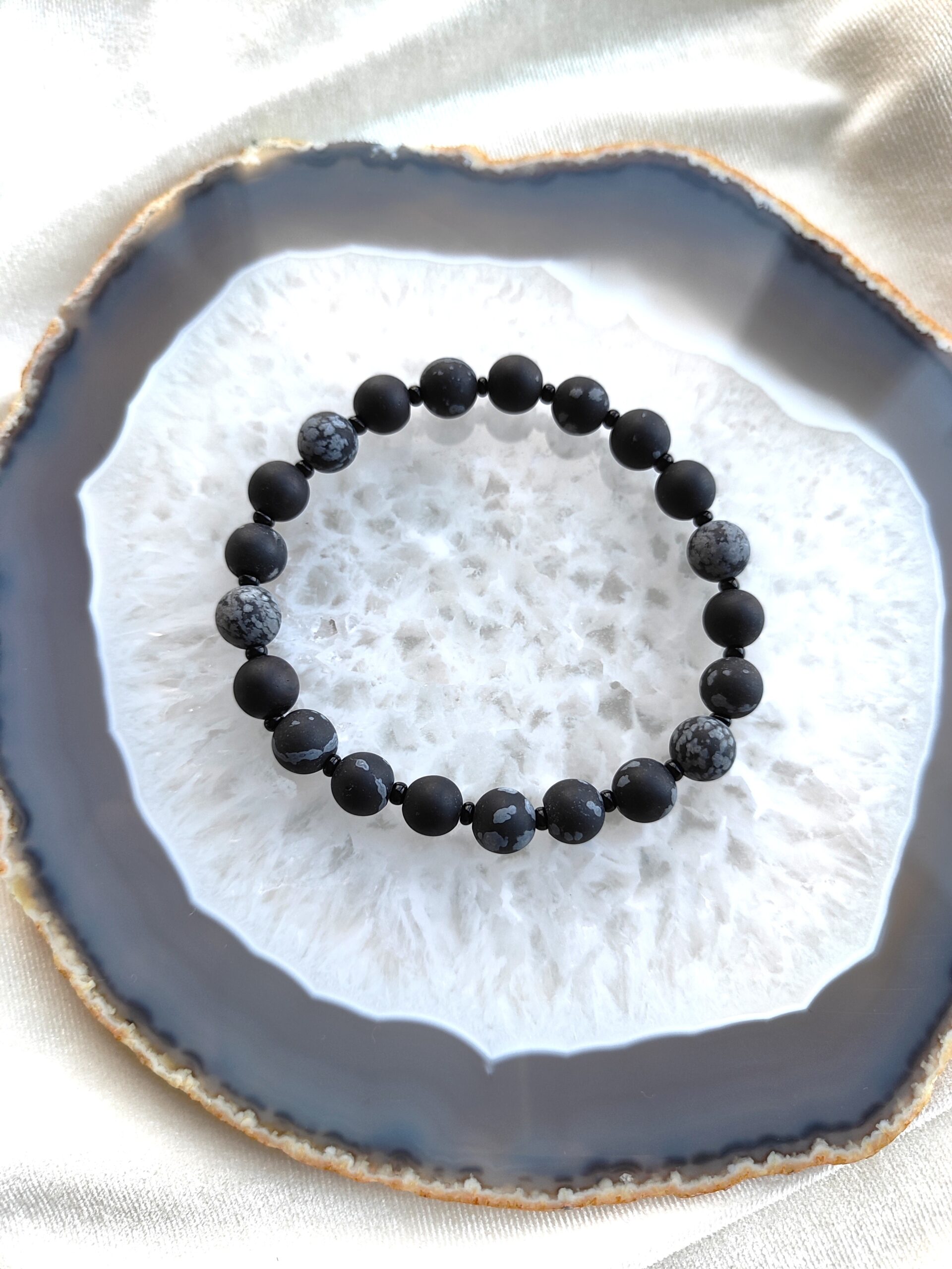 Snaiginio obsidiano apyrankė