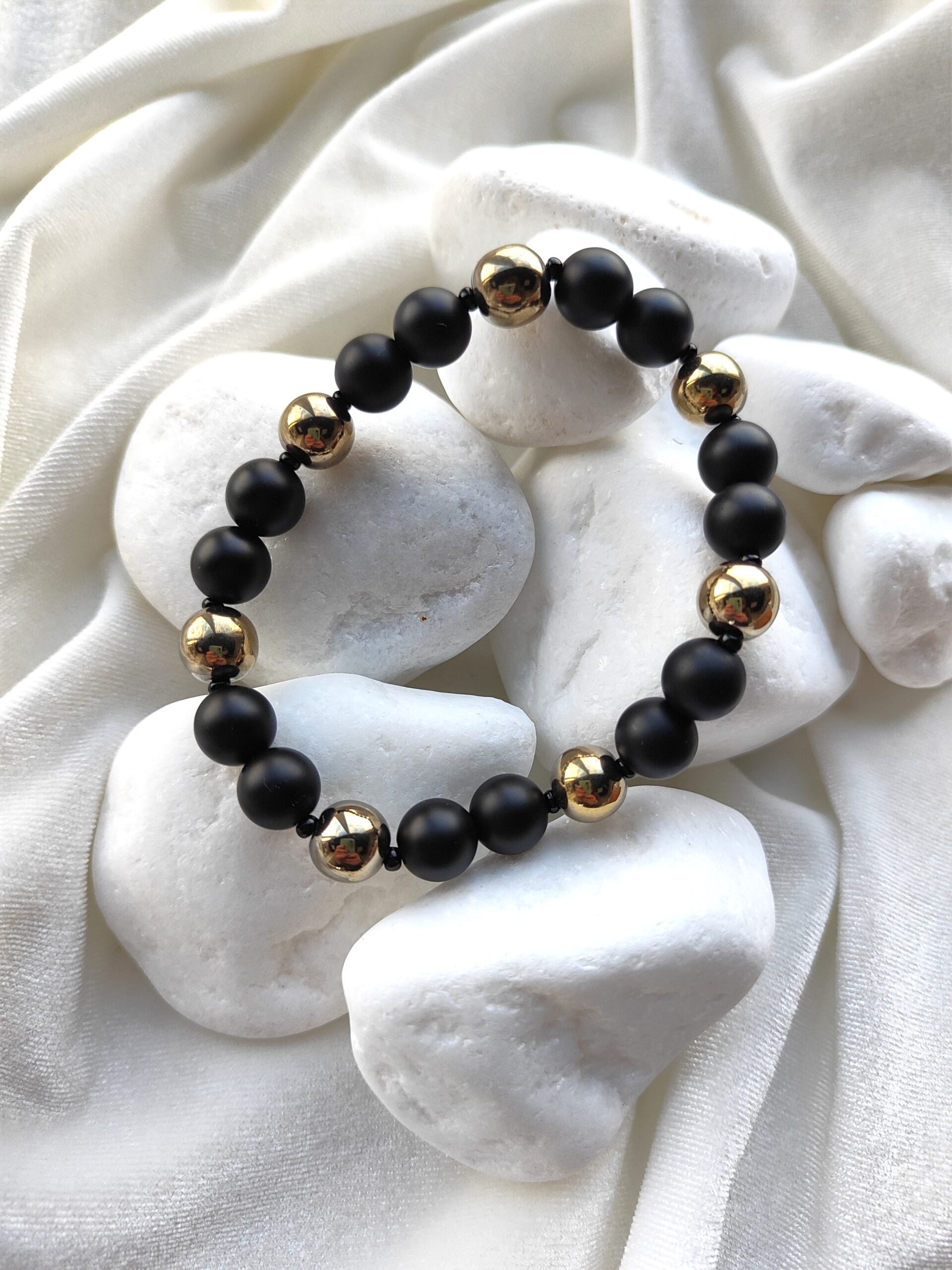 Vyriška onikso ir hematito apyrankė