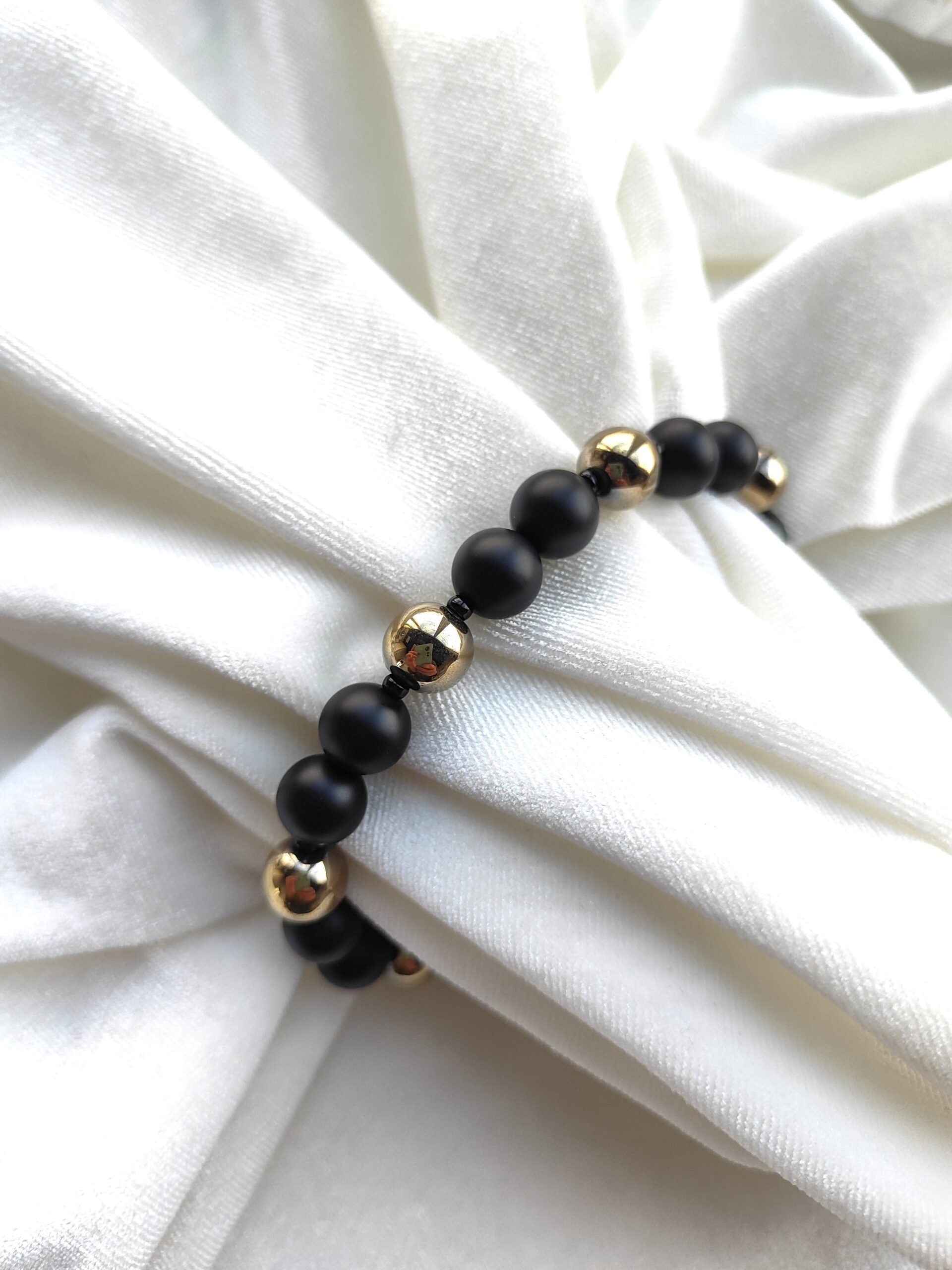 Vyriška onikso ir hematito apyrankė