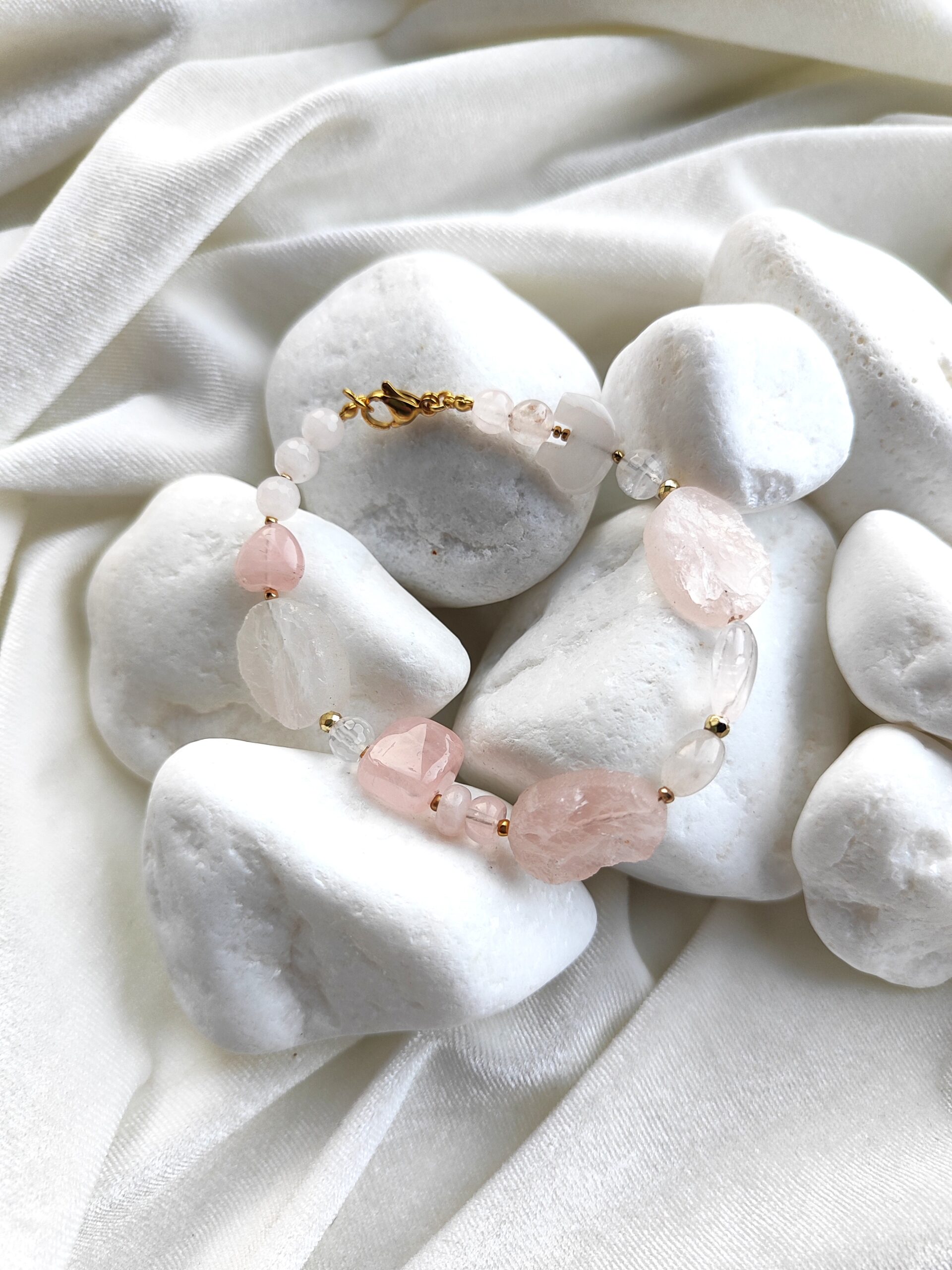 Rožinio kvarco apyrankė