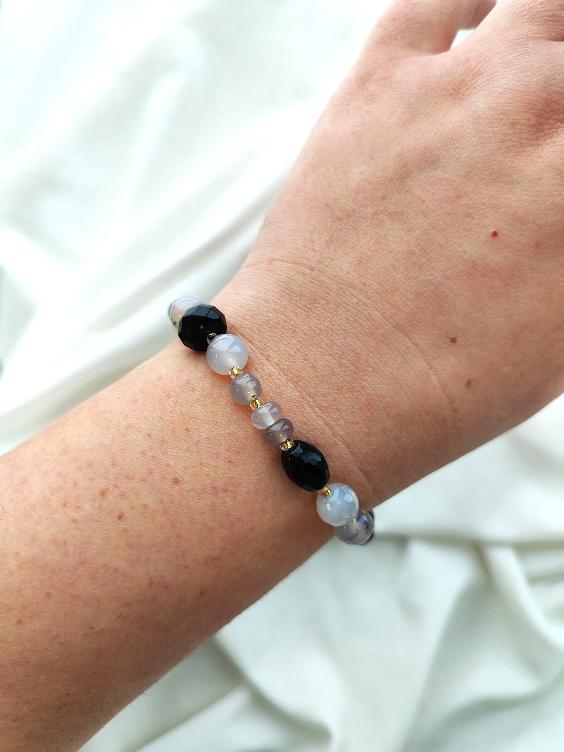 Agato ir onikso apyrankė