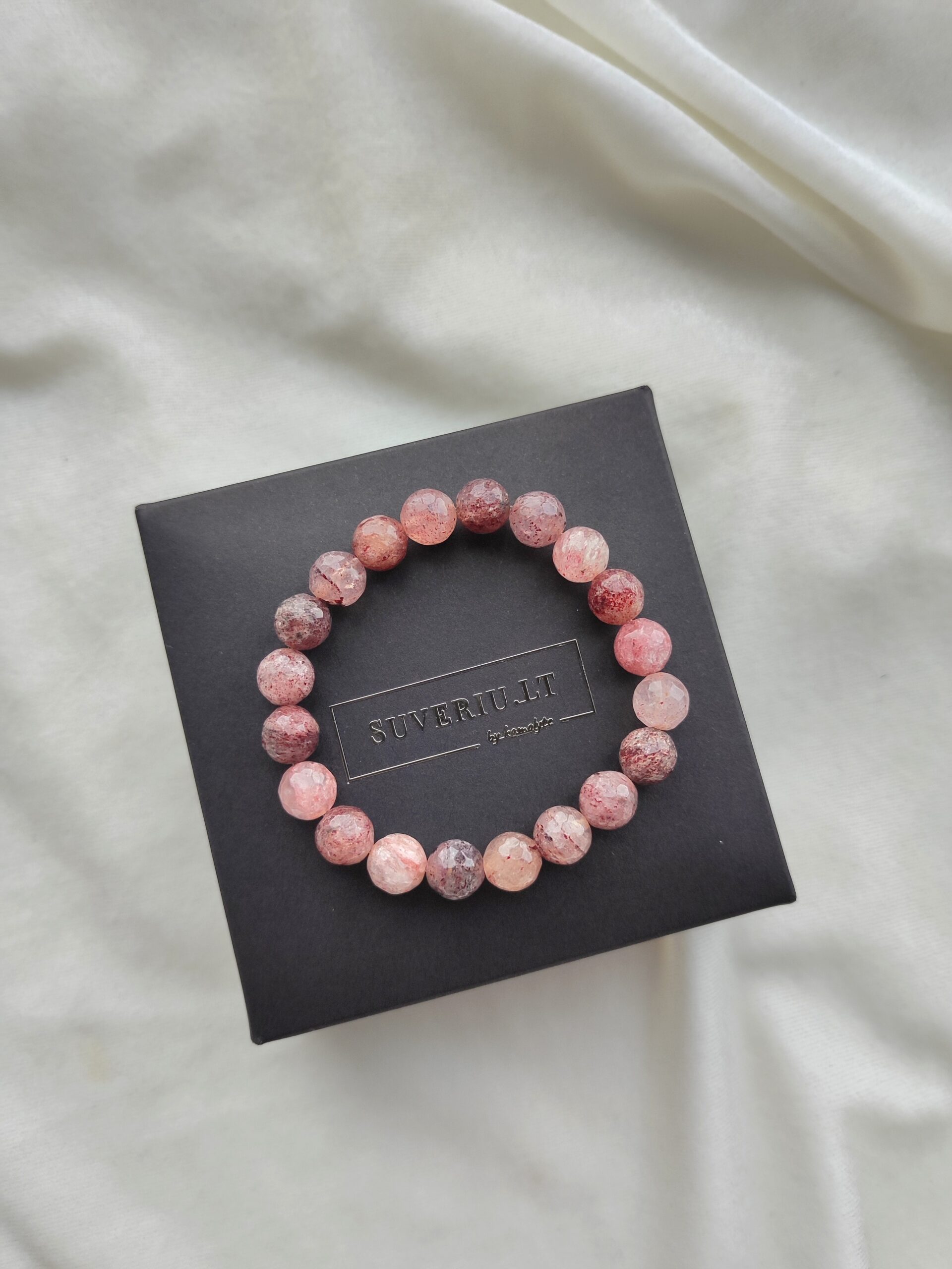 Braškinio kvarco apyrankė