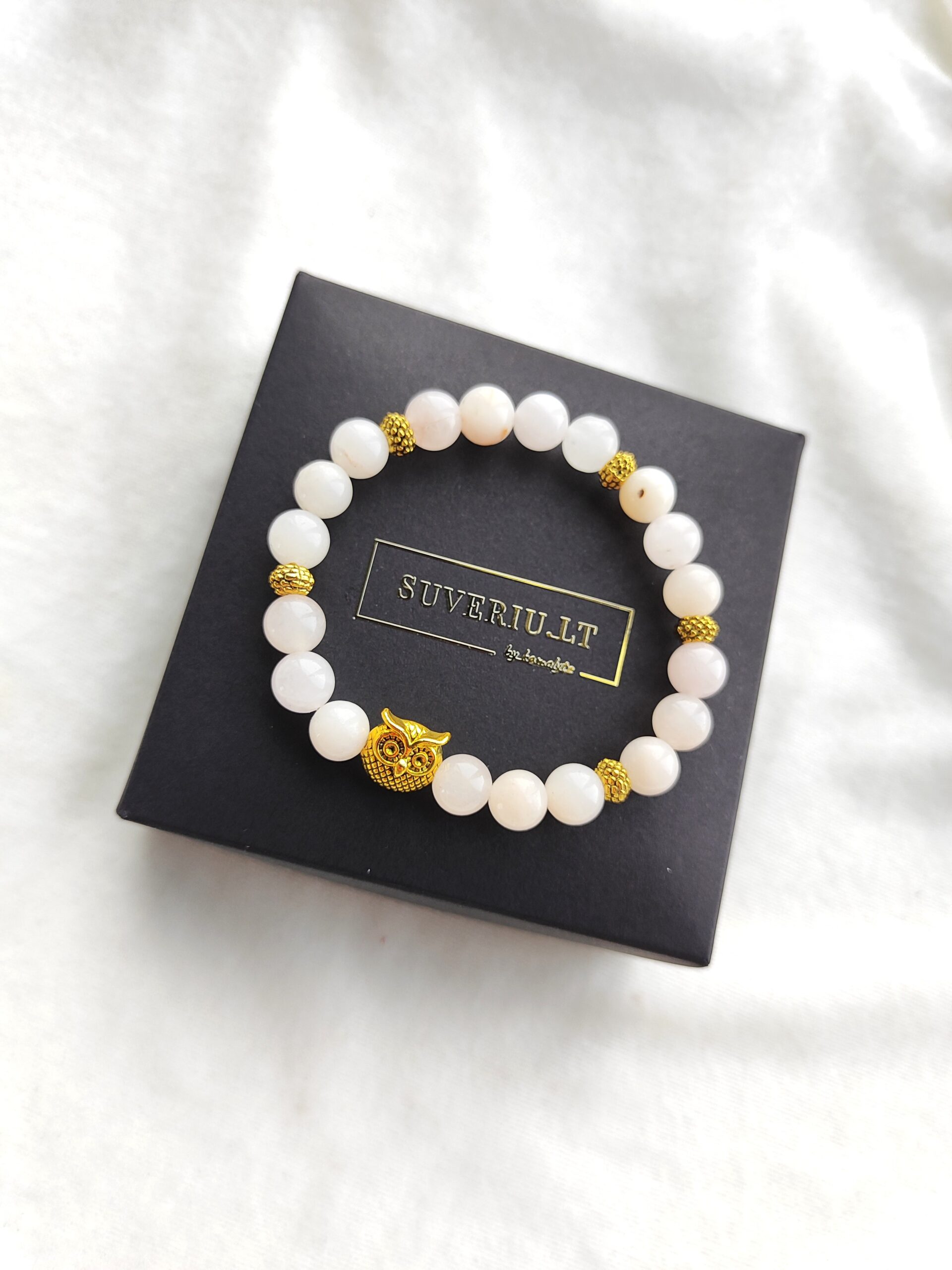 Žadeito apyrankė su apuoko intarpu