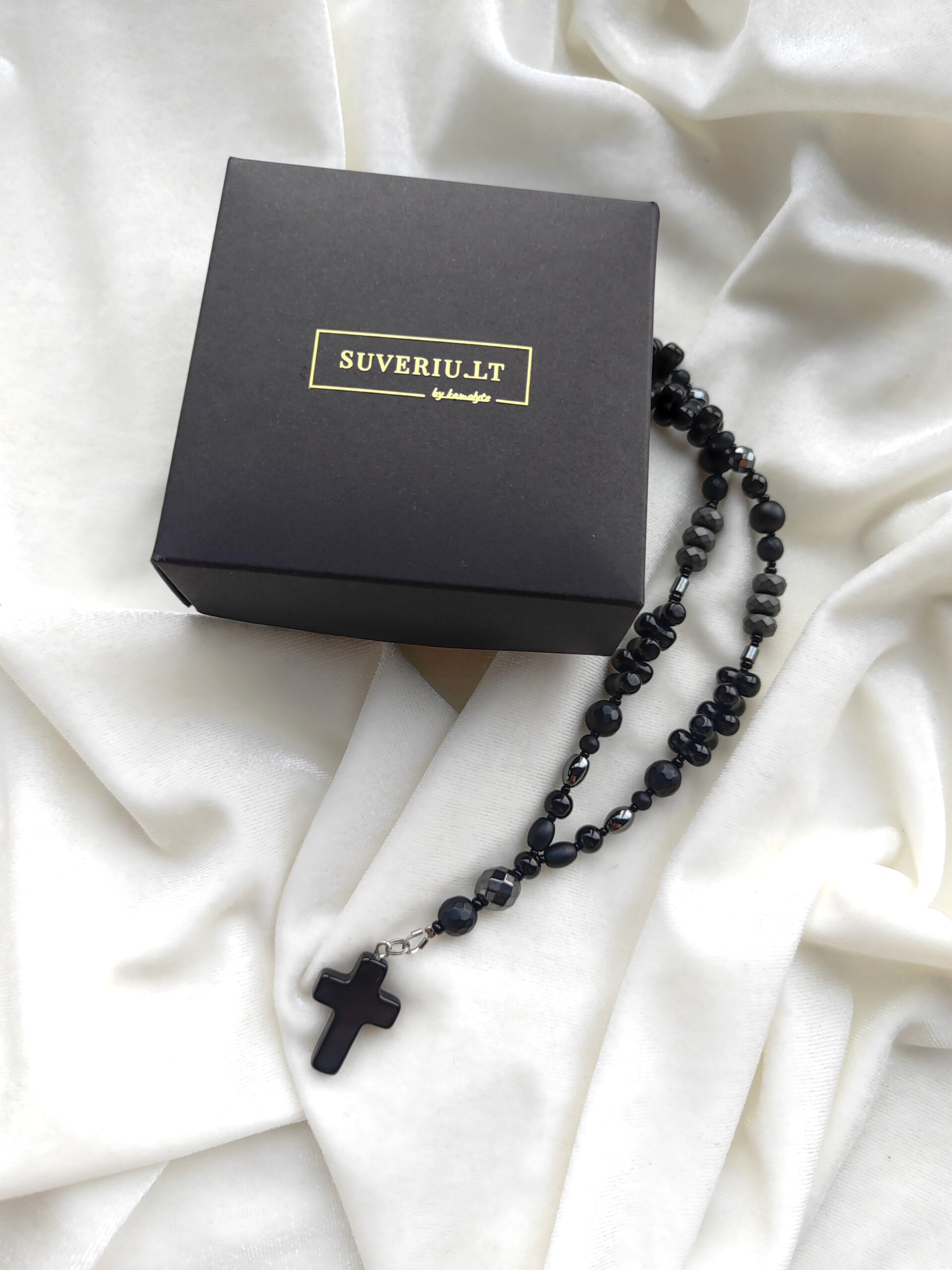 Vyriškas onikso ir hematito vėrinys