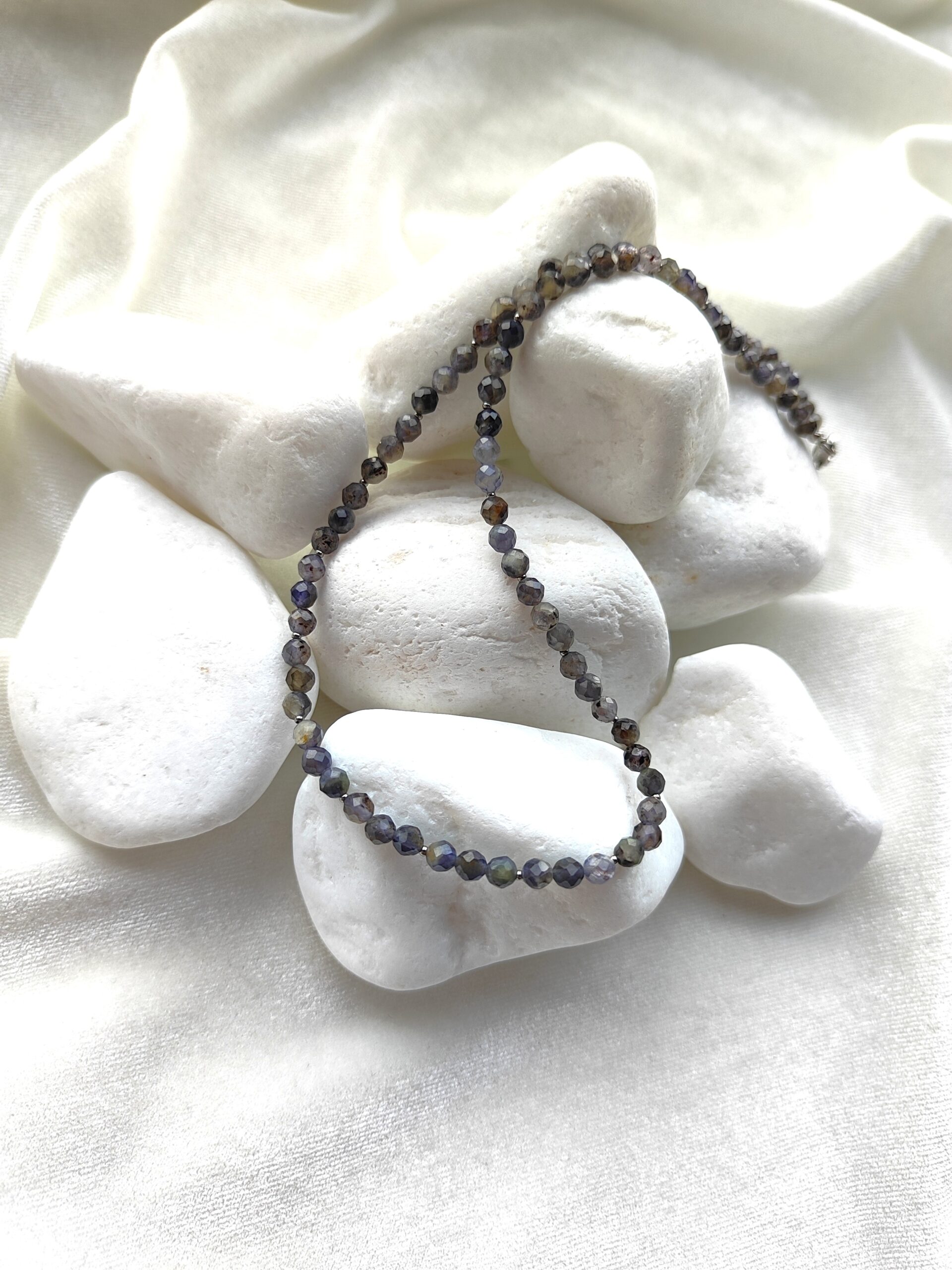 Jolito kaklo papuošalas