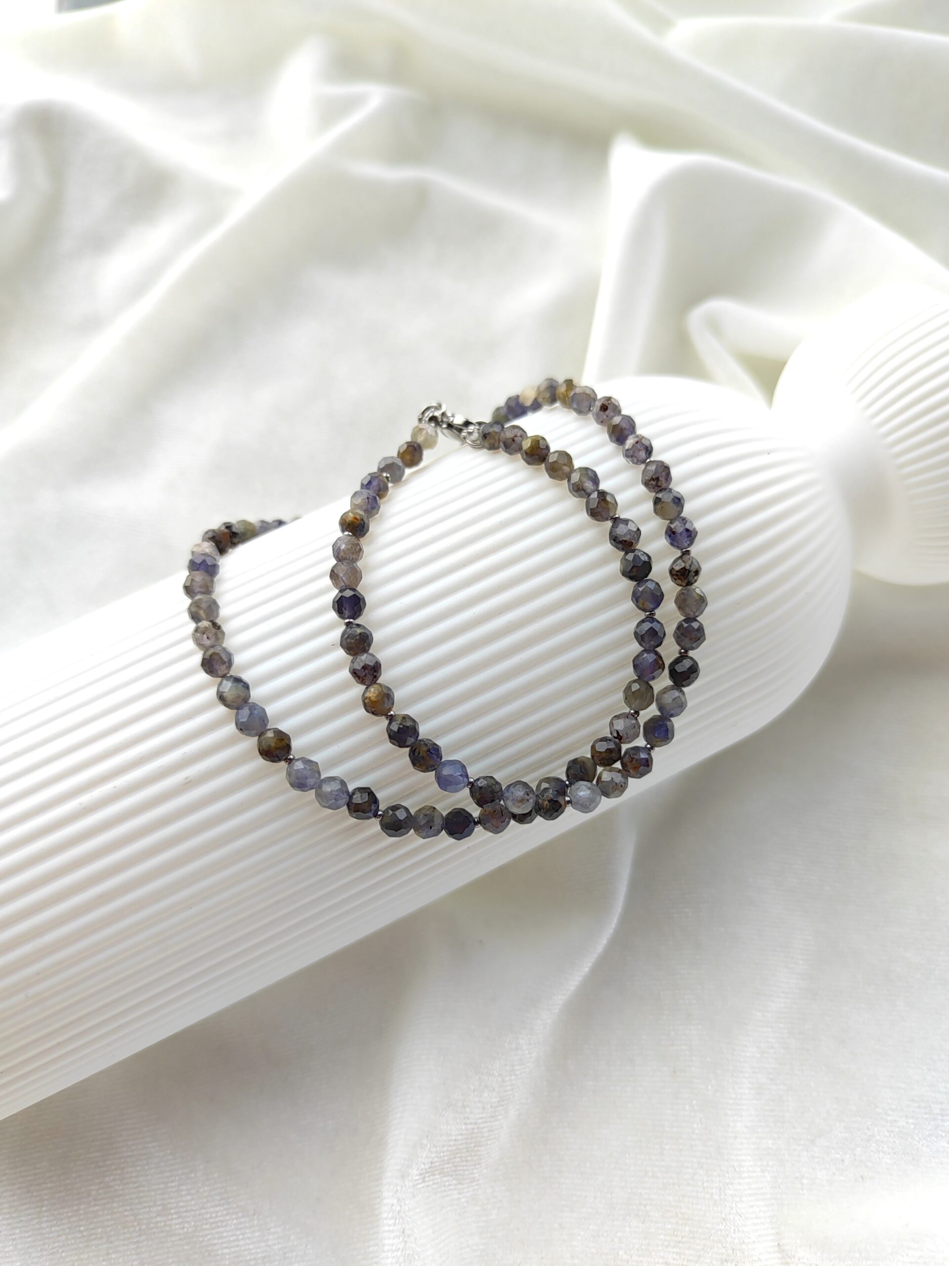 Jolito kaklo papuošalas